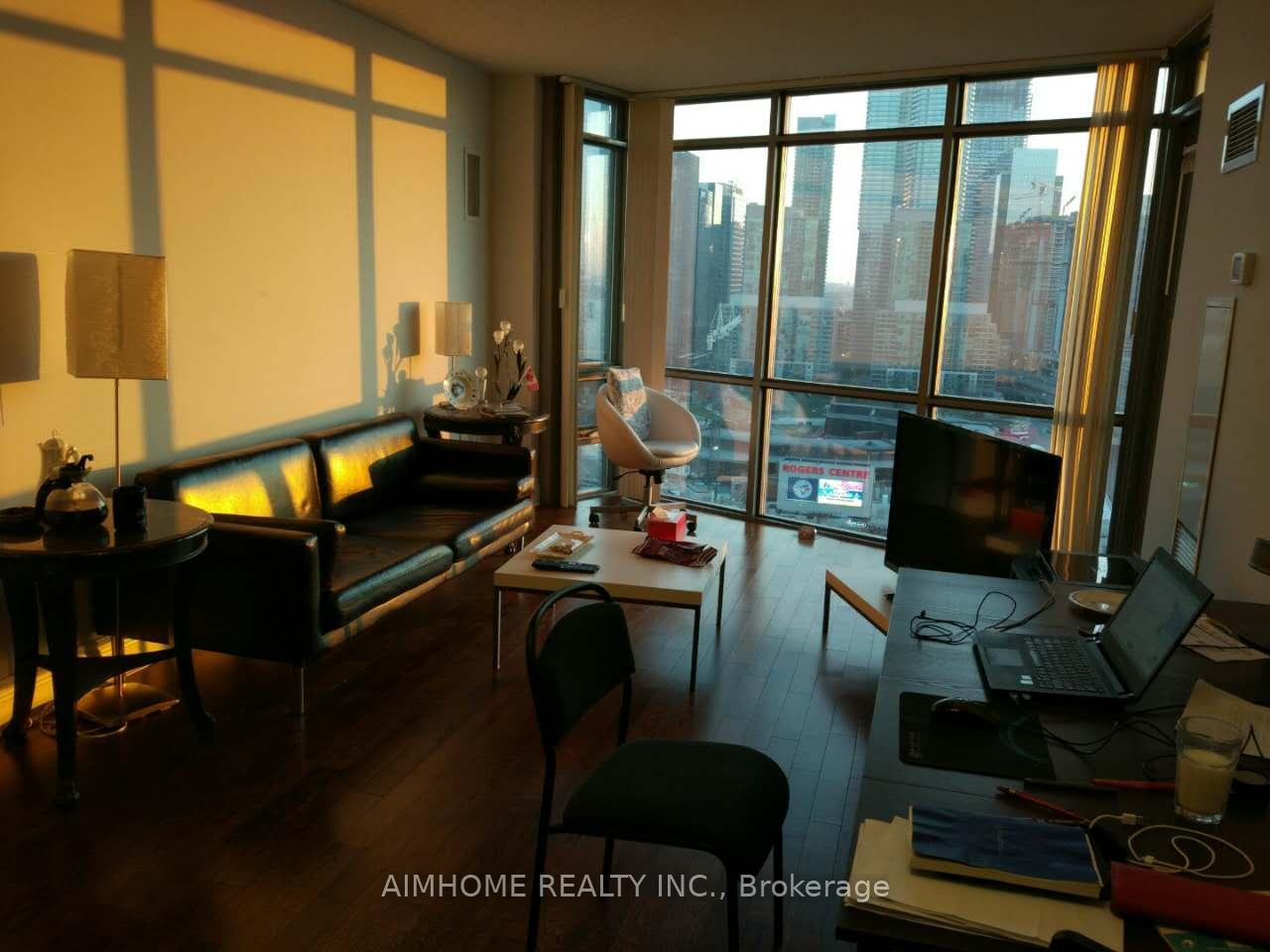 Photo 5 of Unit 2501, 5 Mariner Terrace, Toronto, Waterfront Communities — HOMEH