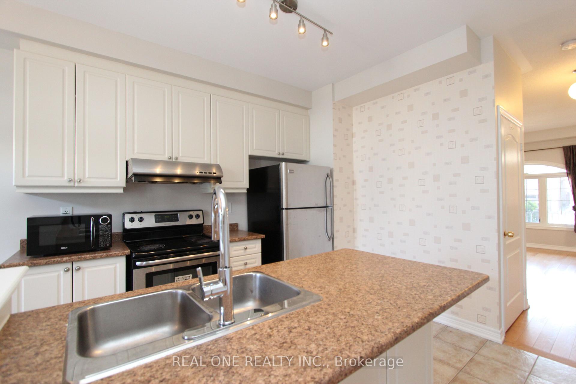 Photo 8 of 87 Hammersly Boulevard, Markham, Wismer — HOMEH