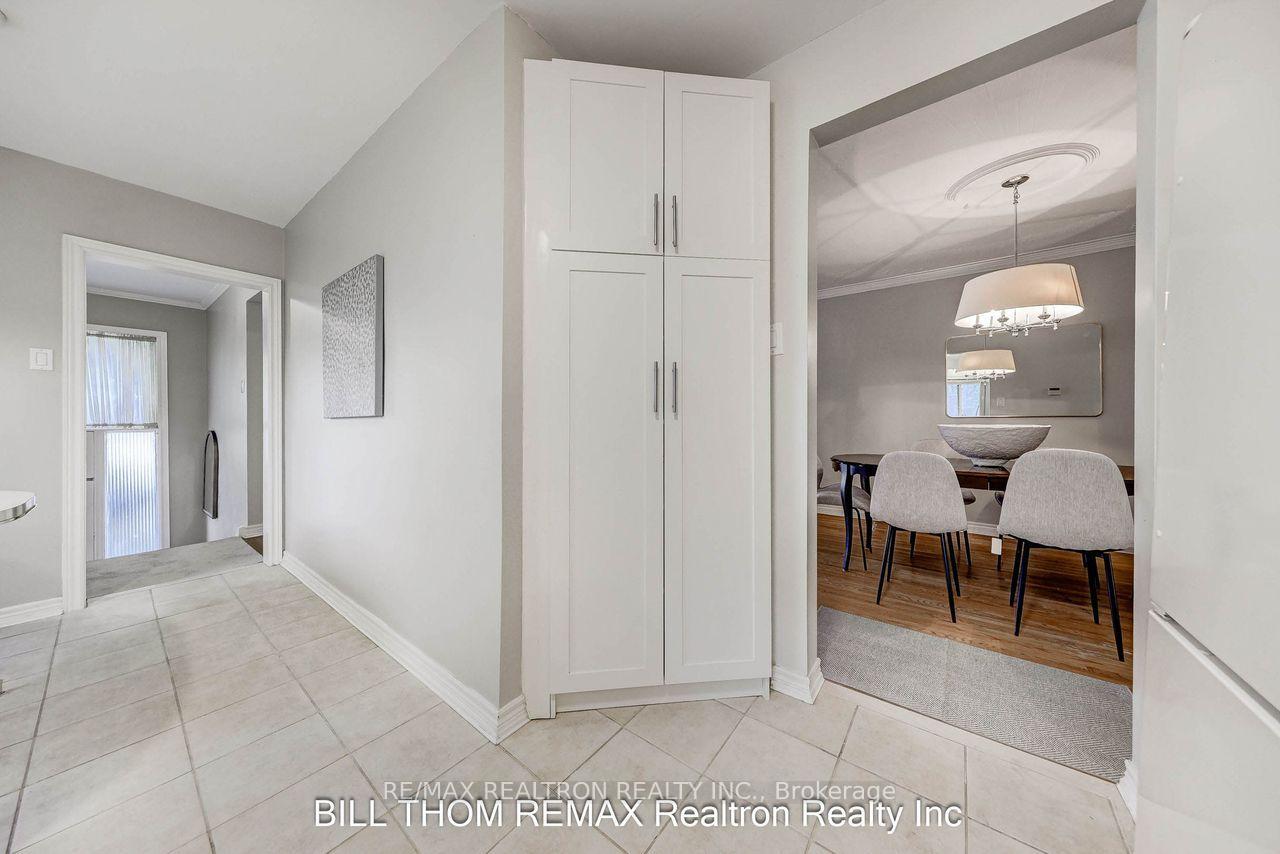 Photo 17 of 58 Reiber Crescent, North York, Bayview Woods-Steeles — HOMEH