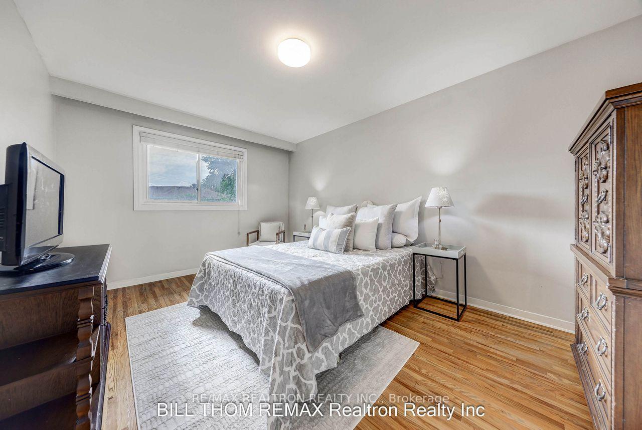 Photo 21 of 58 Reiber Crescent, North York, Bayview Woods-Steeles — HOMEH