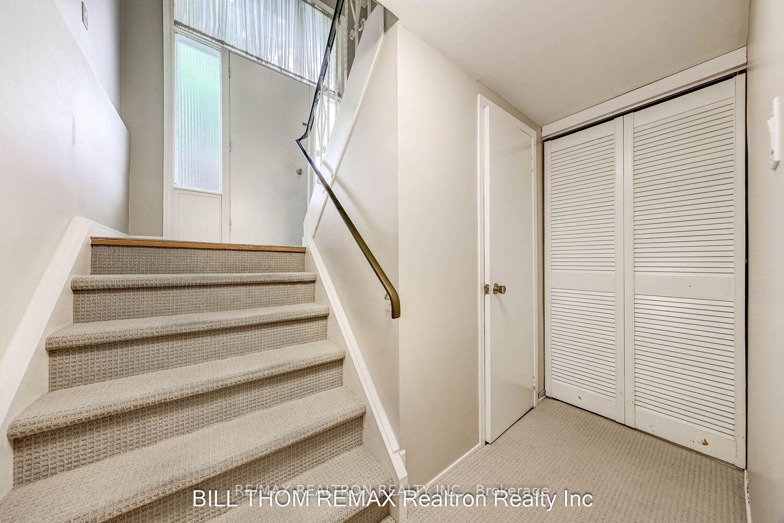 Photo 22 of 58 Reiber Crescent, North York, Bayview Woods-Steeles — HOMEH