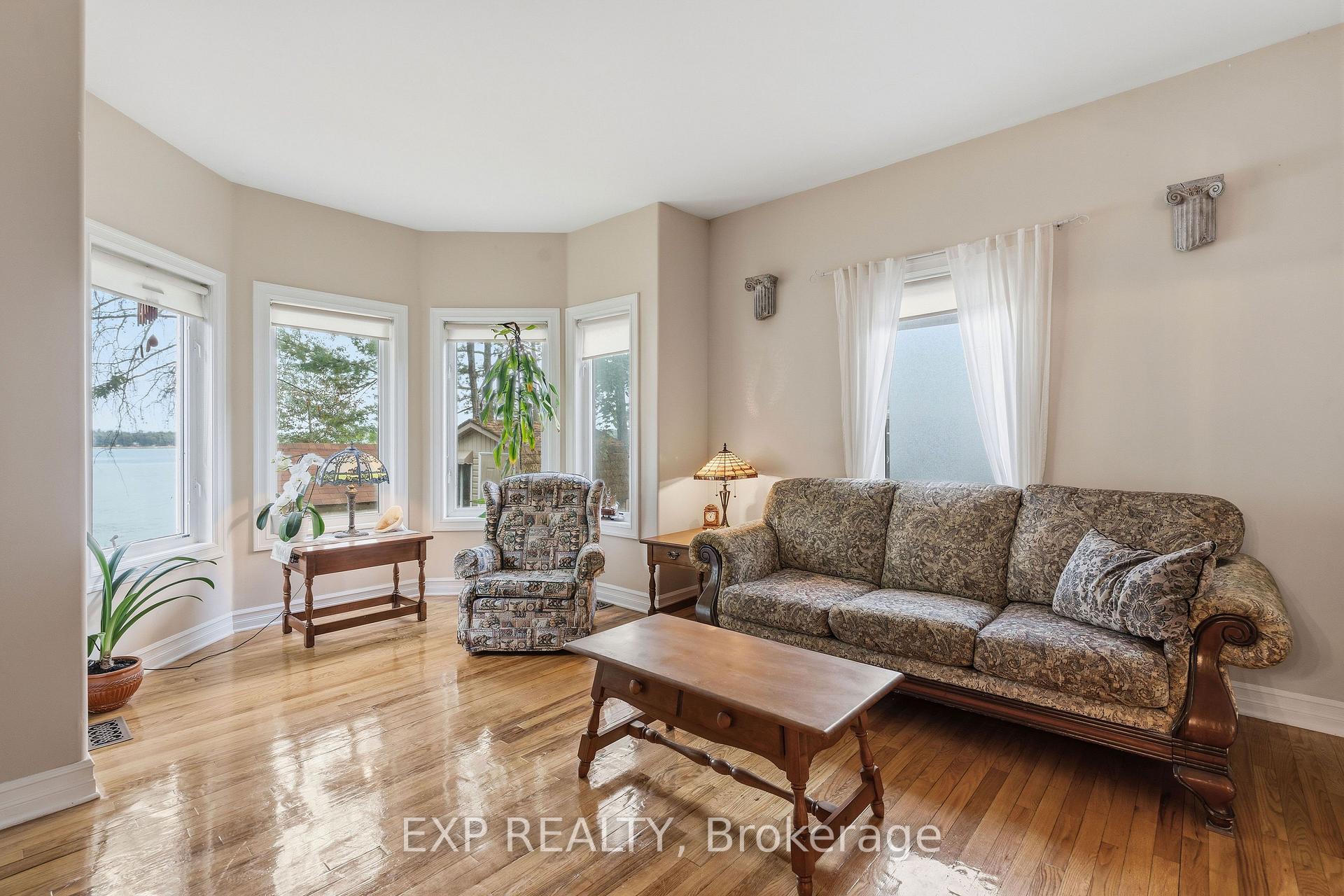 Photo 8 of 164 Baillie Avenue, Ottawa, Constance Bay — HOMEH