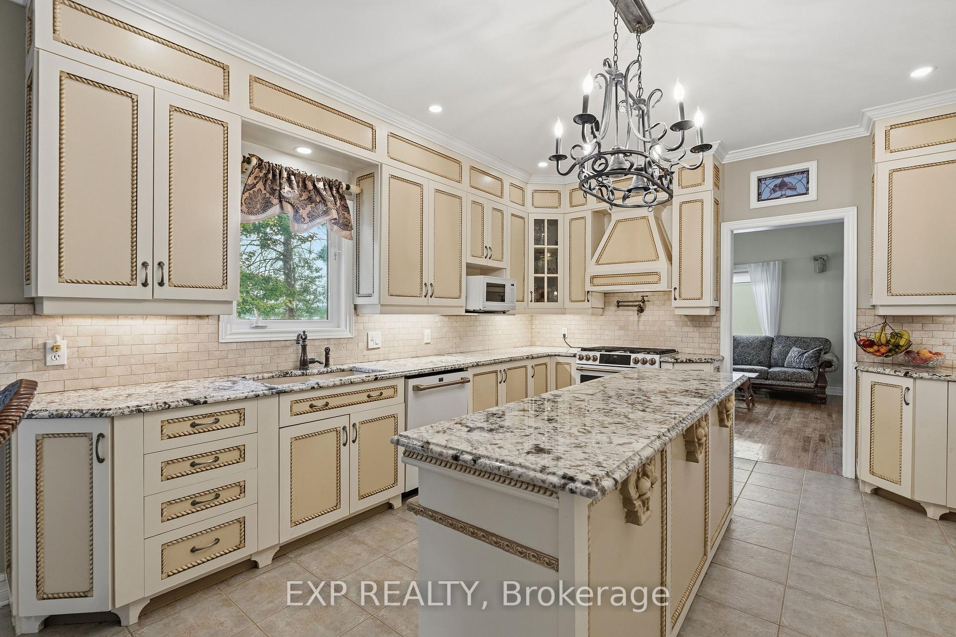Photo 9 of 164 Baillie Avenue, Ottawa, Constance Bay — HOMEH