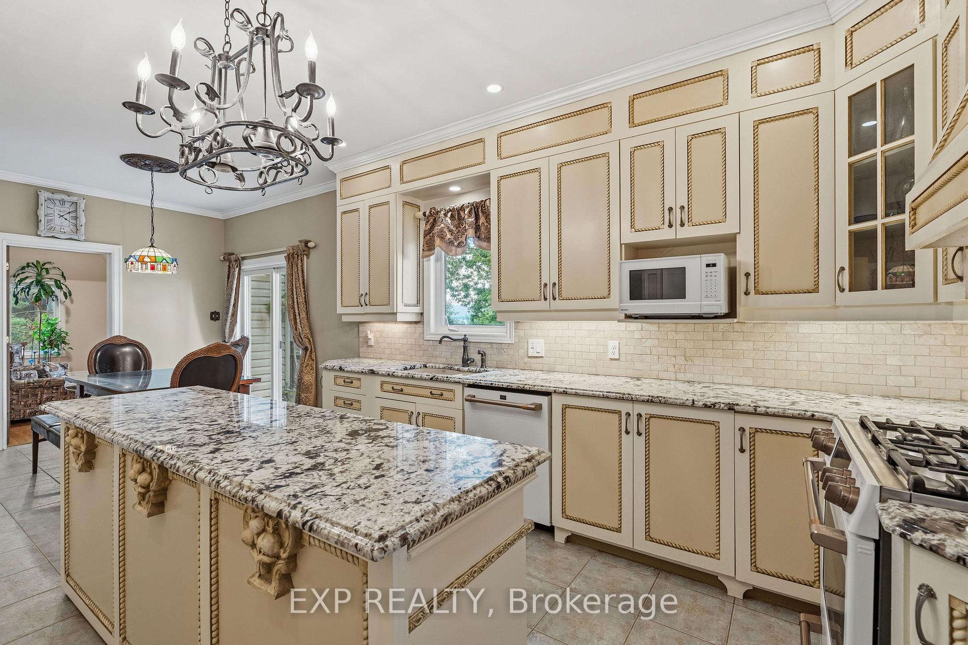 Photo 12 of 164 Baillie Avenue, Ottawa, Constance Bay — HOMEH