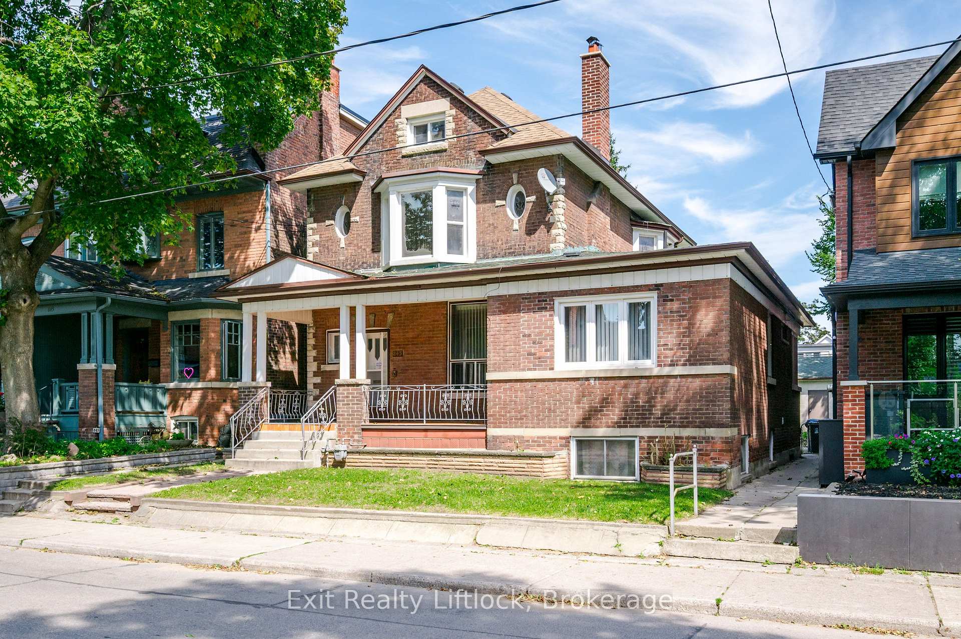 Photo 2 of 843 Logan Avenue, Toronto, North Riverdale — HOMEH
