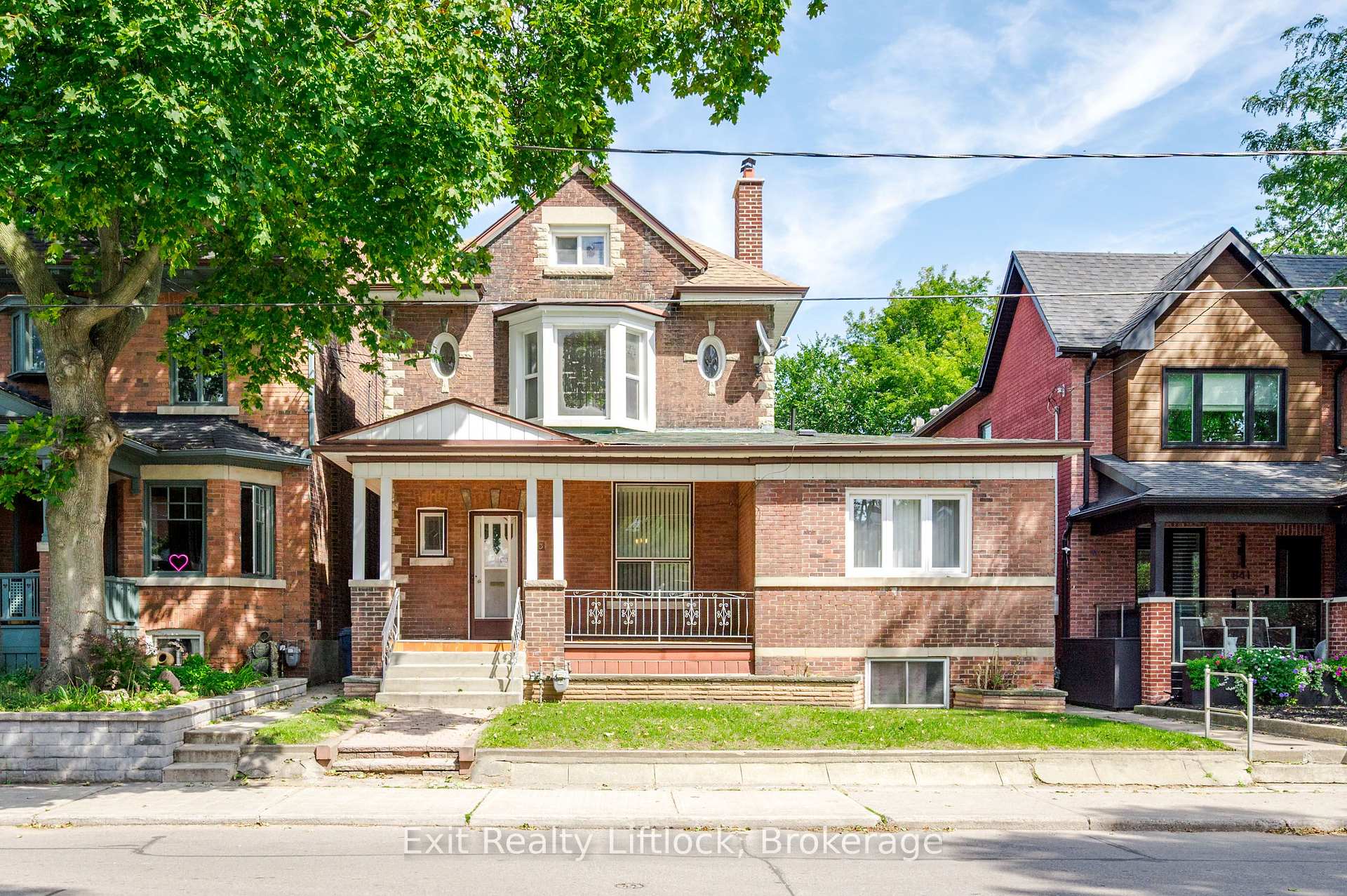 Photo of 843 Logan Avenue