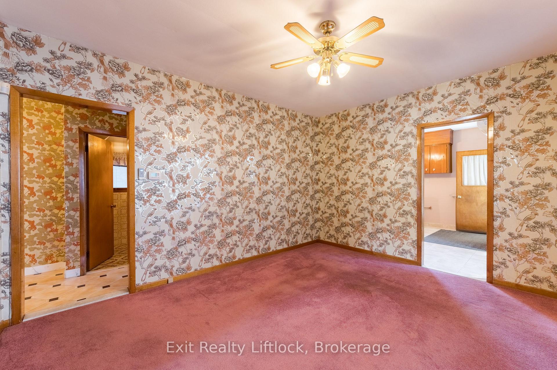 Photo 10 of 843 Logan Avenue, Toronto, North Riverdale — HOMEH