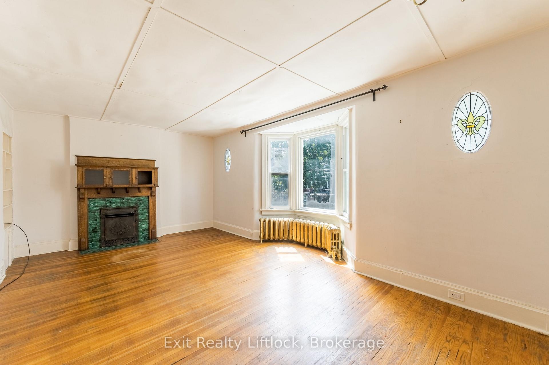 Photo 22 of 843 Logan Avenue, Toronto, North Riverdale — HOMEH