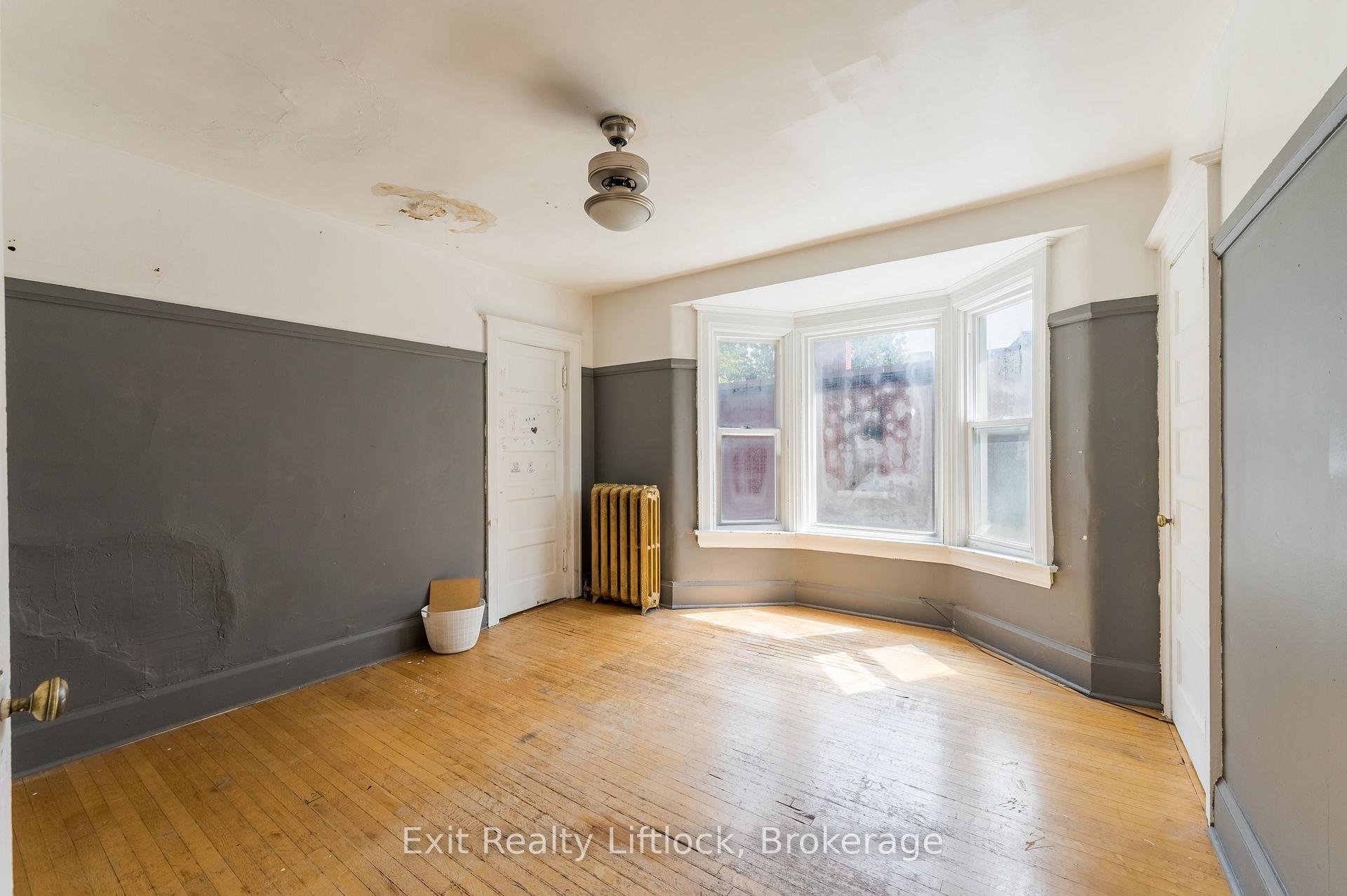 Photo 24 of 843 Logan Avenue, Toronto, North Riverdale — HOMEH
