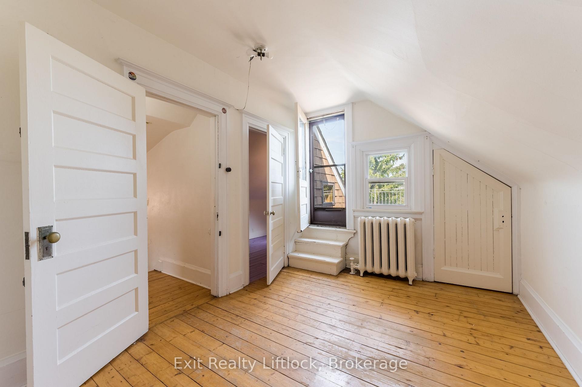 Photo 31 of 843 Logan Avenue, Toronto, North Riverdale — HOMEH