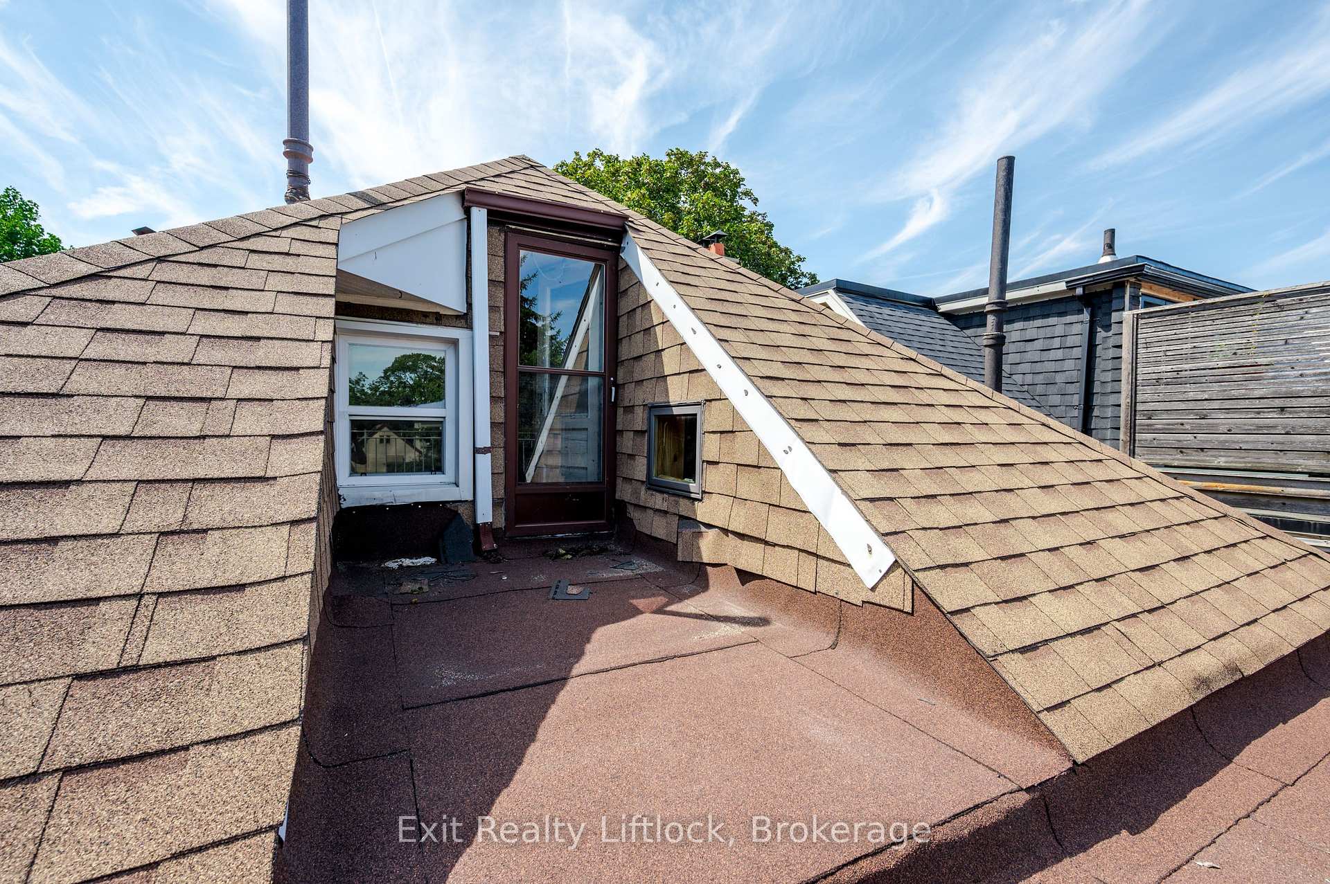 Photo 35 of 843 Logan Avenue, Toronto, North Riverdale — HOMEH