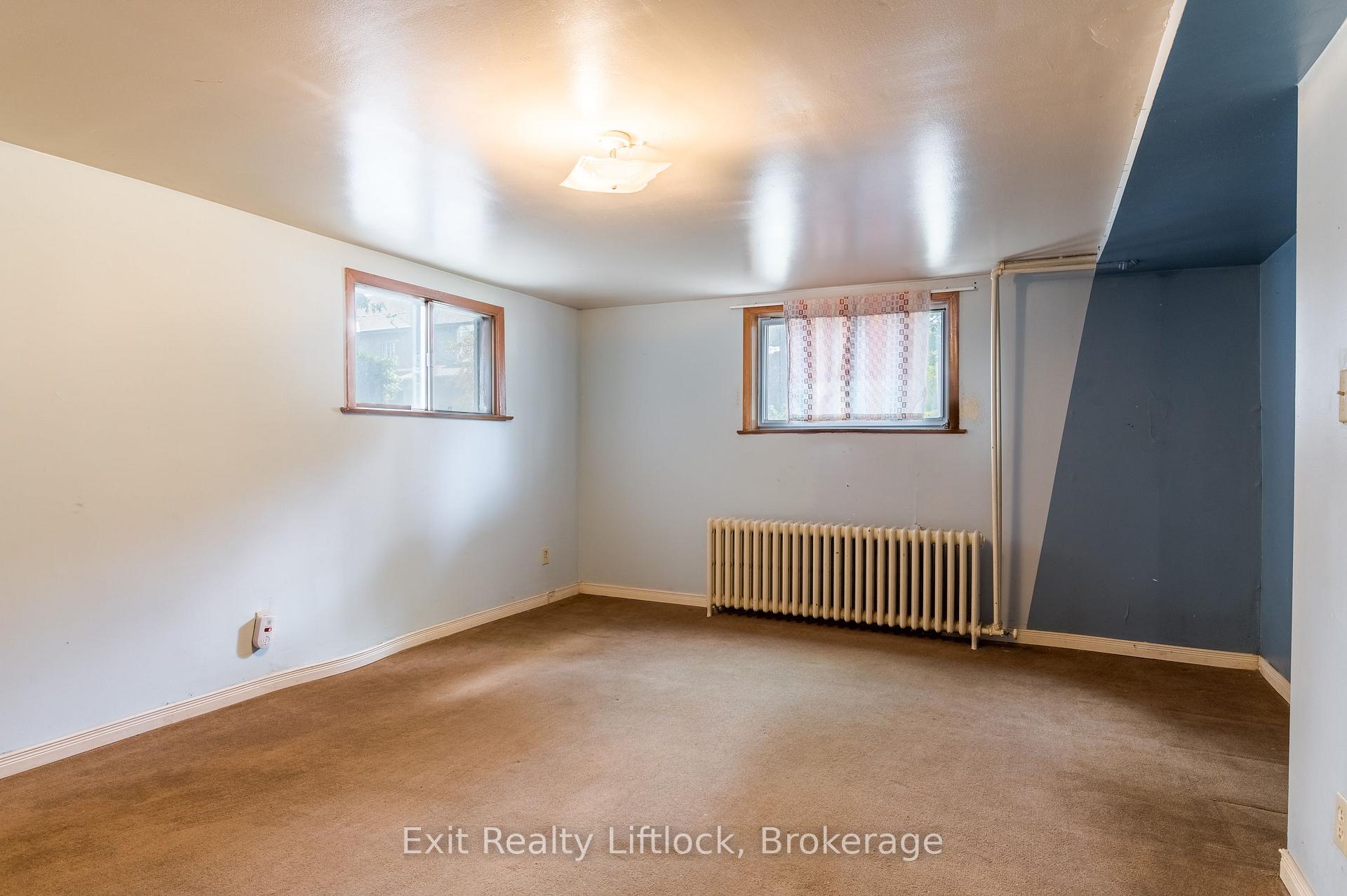 Photo 40 of 843 Logan Avenue, Toronto, North Riverdale — HOMEH