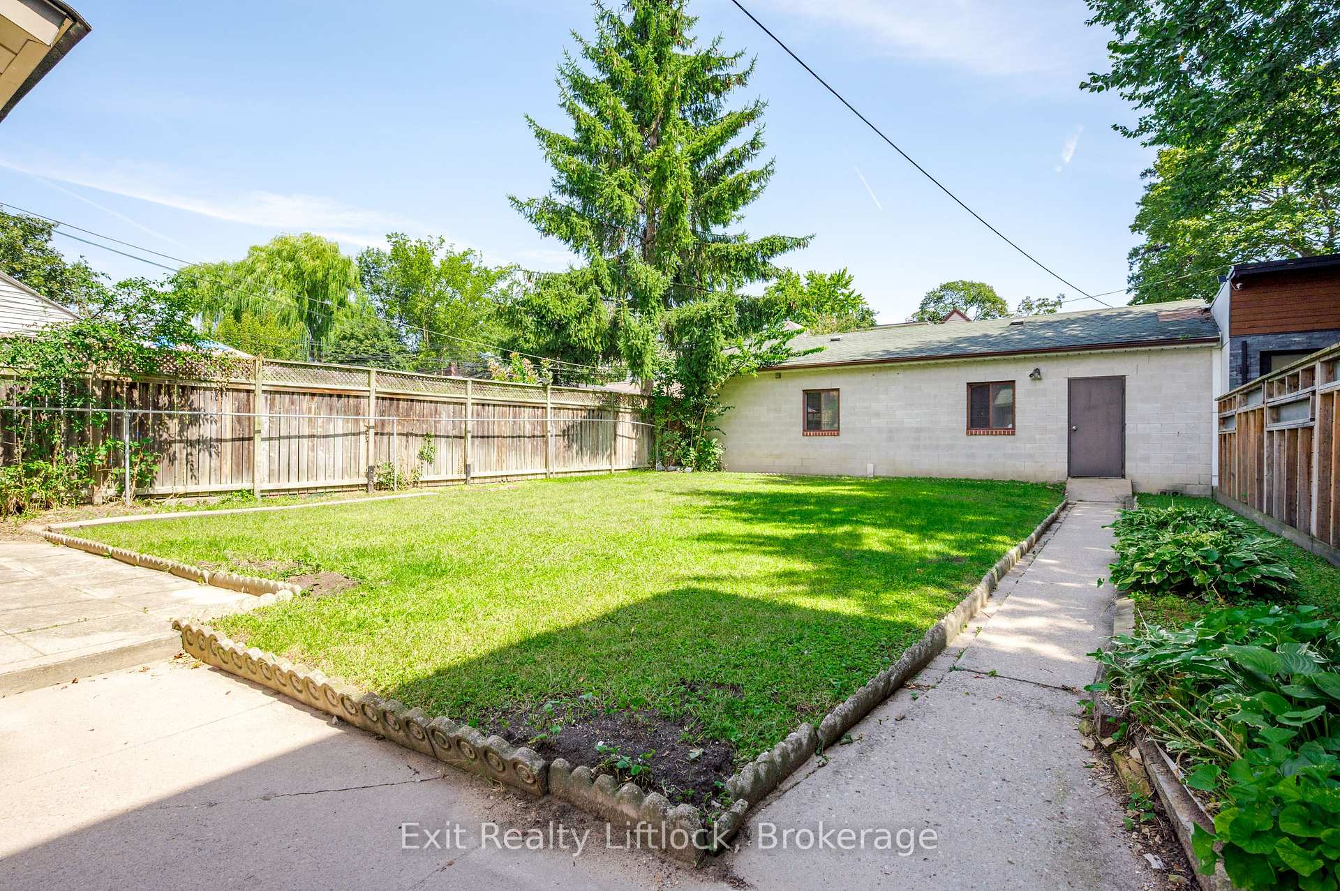Photo 48 of 843 Logan Avenue, Toronto, North Riverdale — HOMEH