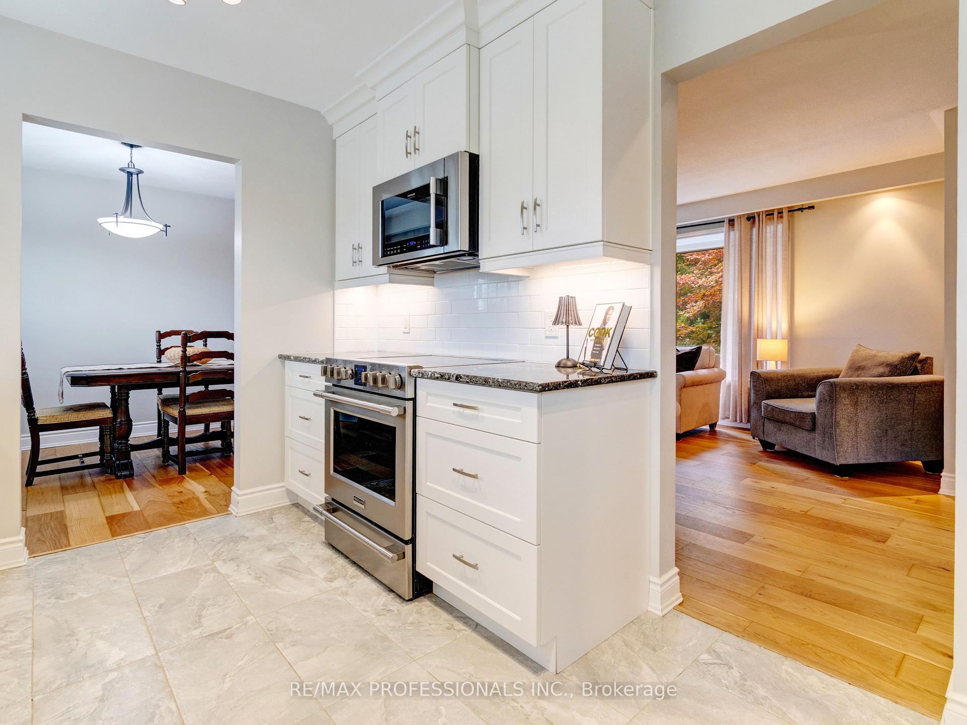 Photo 12 of 652 Meadow Lane, Burlington, Appleby — HOMEH