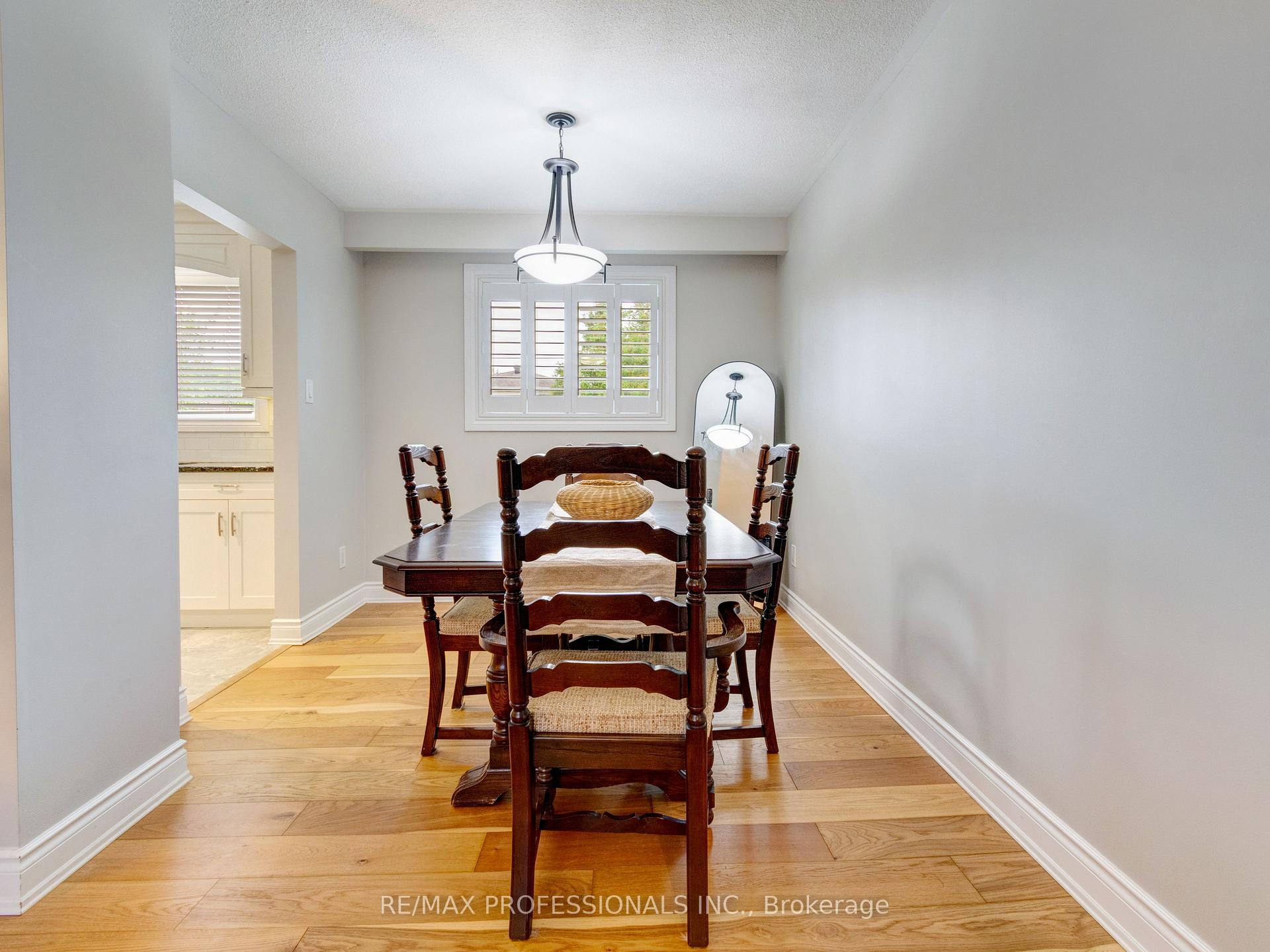 Photo 14 of 652 Meadow Lane, Burlington, Appleby — HOMEH