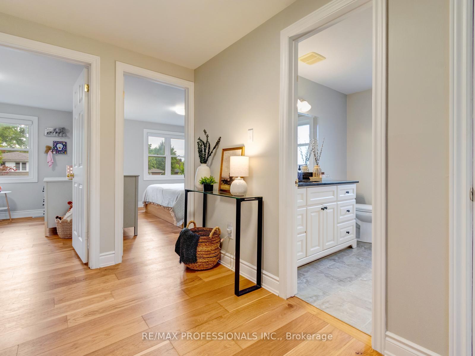 Photo 19 of 652 Meadow Lane, Burlington, Appleby — HOMEH