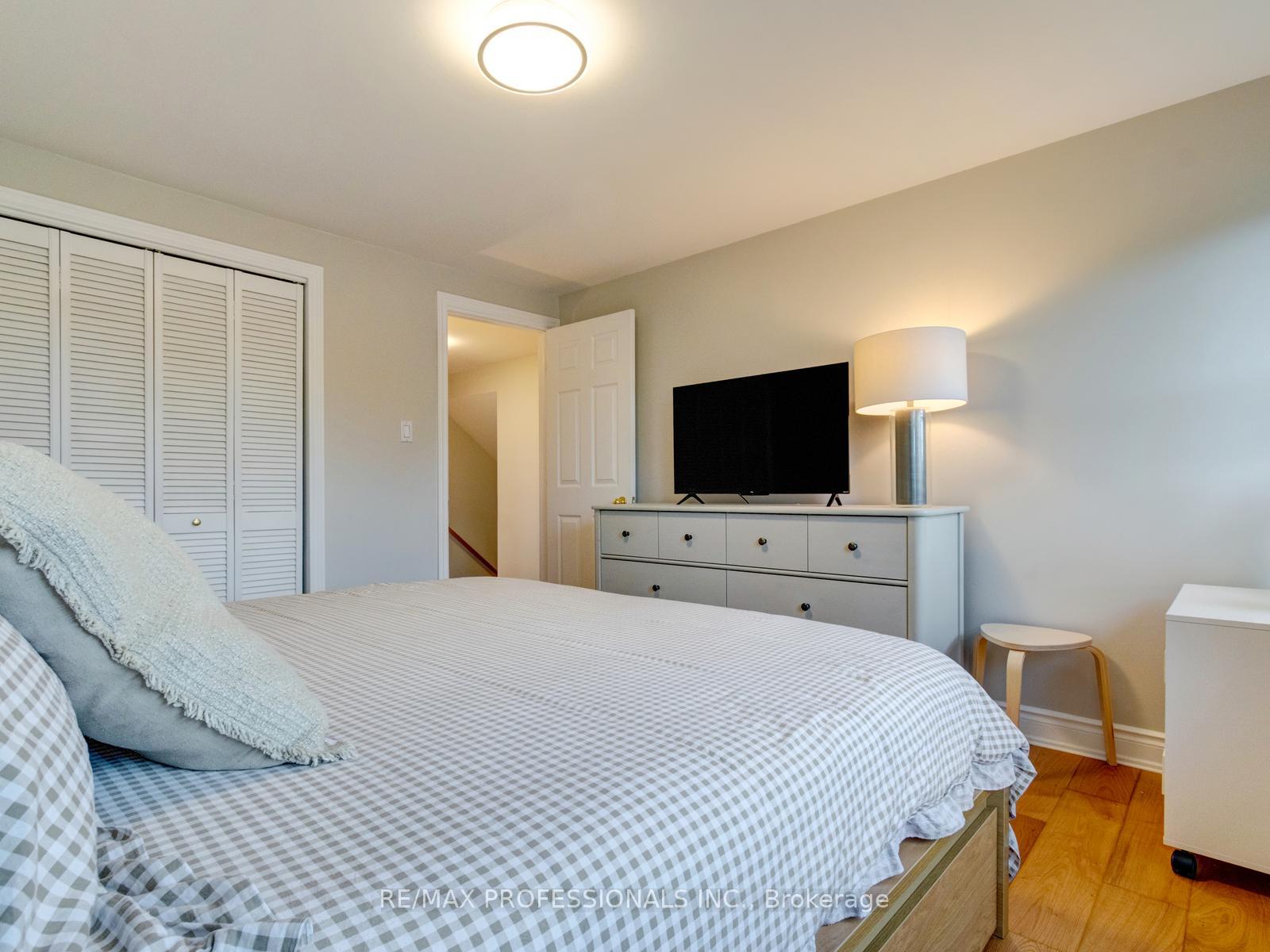 Photo 22 of 652 Meadow Lane, Burlington, Appleby — HOMEH