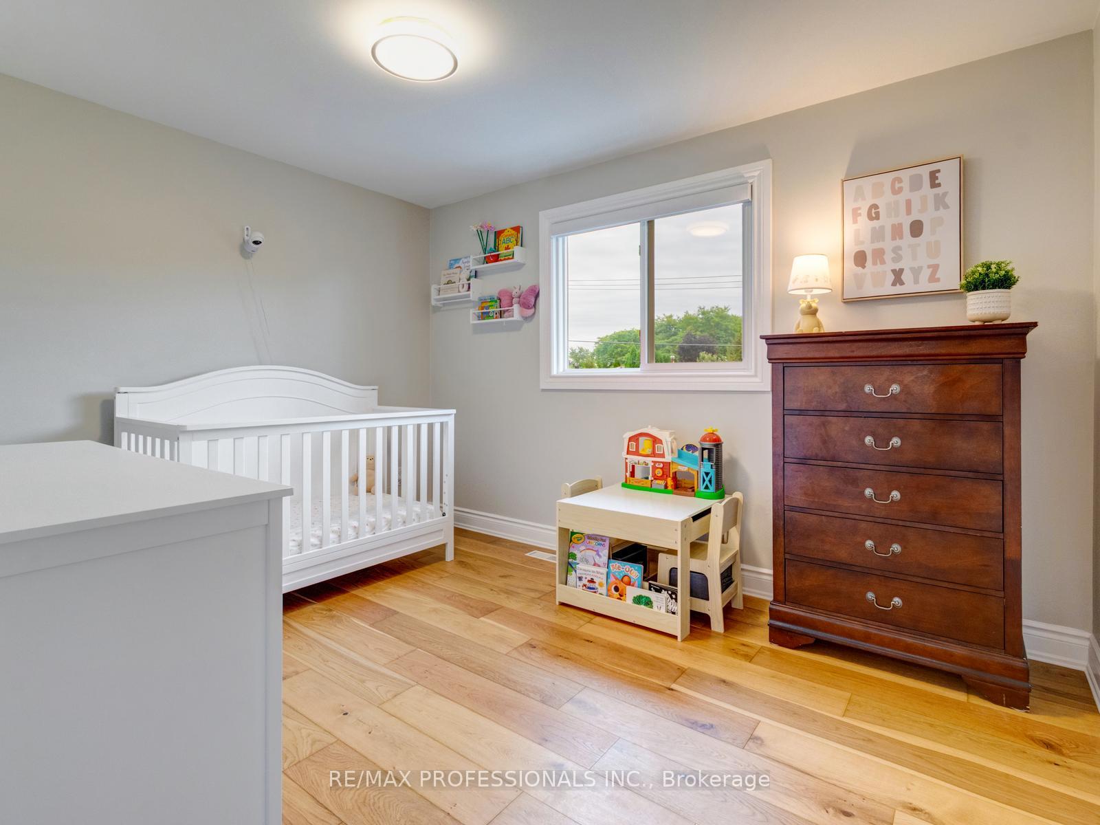 Photo 28 of 652 Meadow Lane, Burlington, Appleby — HOMEH