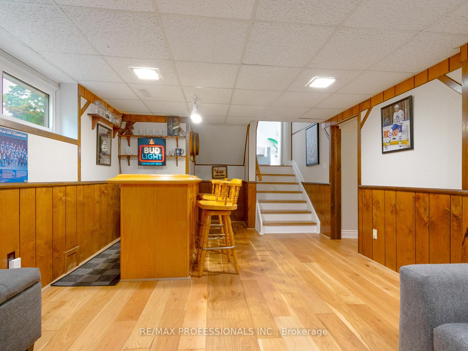 Photo 32 of 652 Meadow Lane, Burlington, Appleby — HOMEH