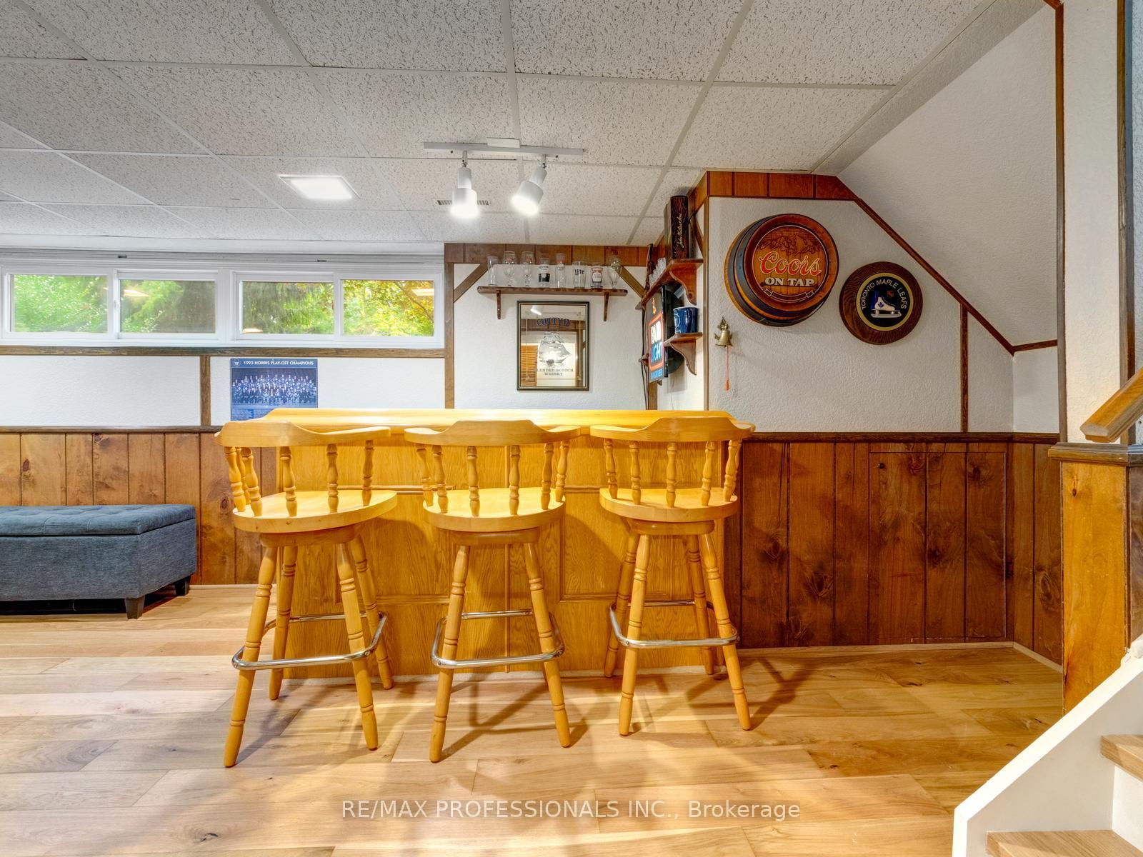 Photo 33 of 652 Meadow Lane, Burlington, Appleby — HOMEH