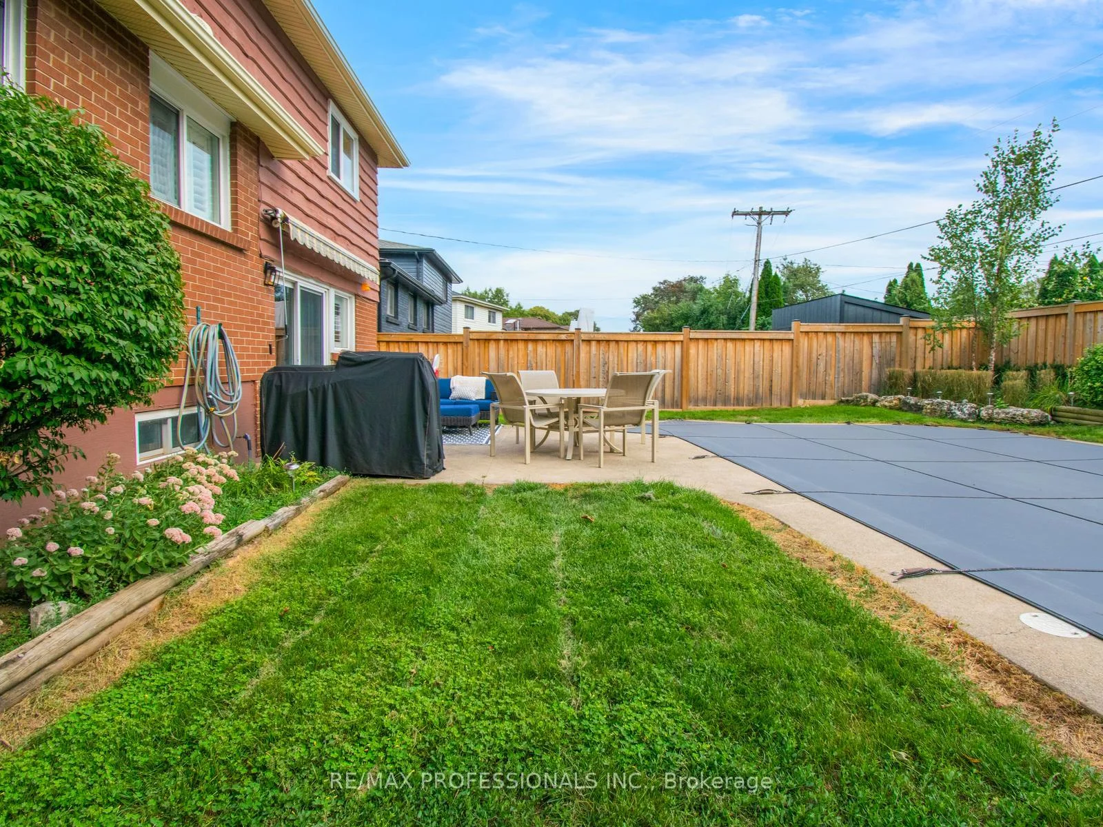 Photo 37 of 652 Meadow Lane, Burlington, Appleby — HOMEH
