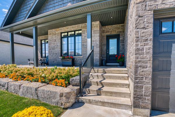 Photo 4 of 37 Gilmer Crescent, North Perth, Listowel — HOMEH
