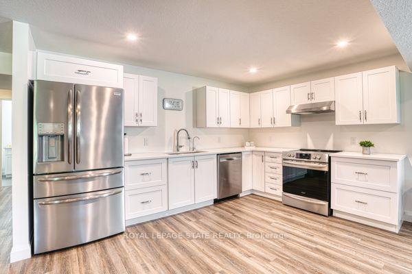 Photo 32 of 37 Gilmer Crescent, North Perth, Listowel — HOMEH