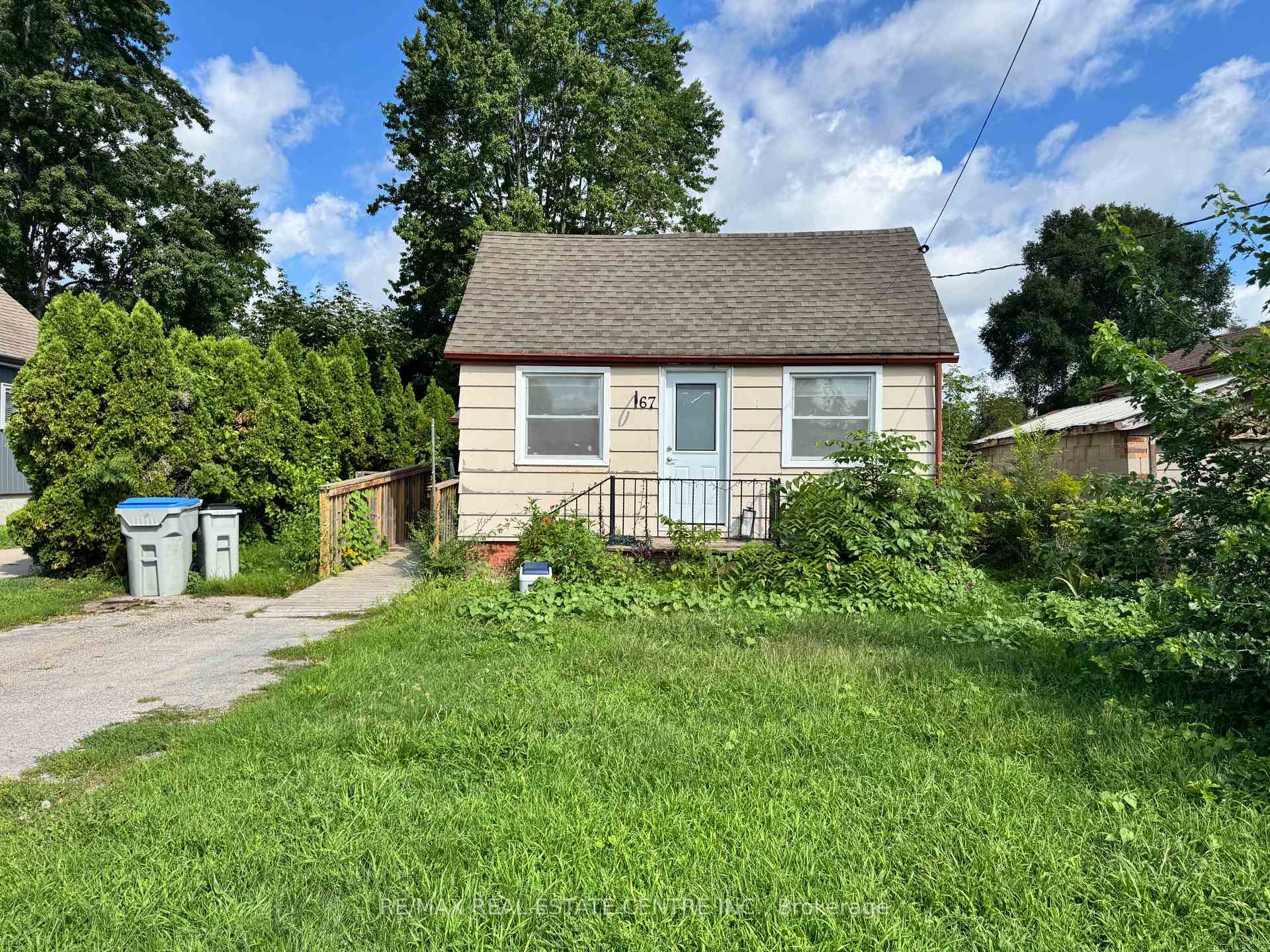 Front of 67 Clarence Street