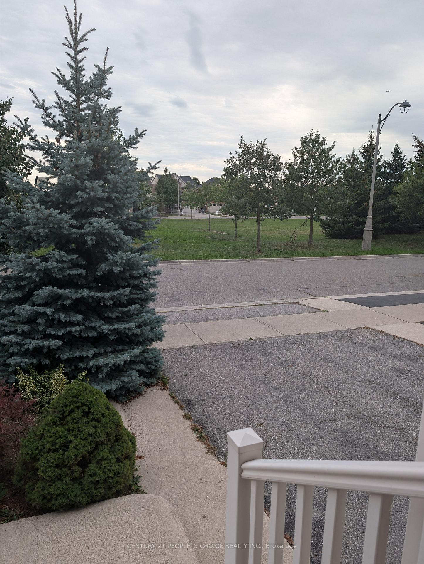 Photo 2 of 228 Fandango Drive, Brampton, Credit Valley — HOMEH