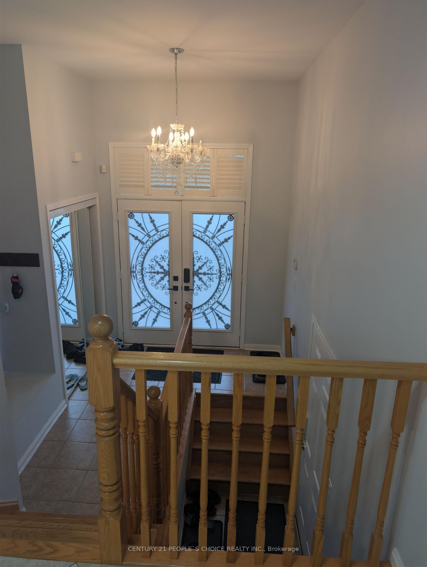 Photo 3 of 228 Fandango Drive, Brampton, Credit Valley — HOMEH