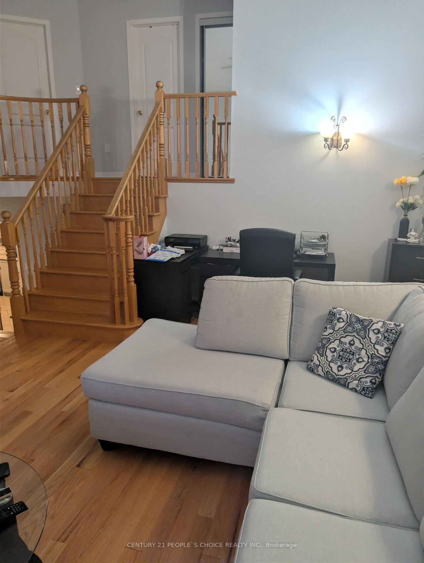 Photo 11 of 228 Fandango Drive, Brampton, Credit Valley — HOMEH