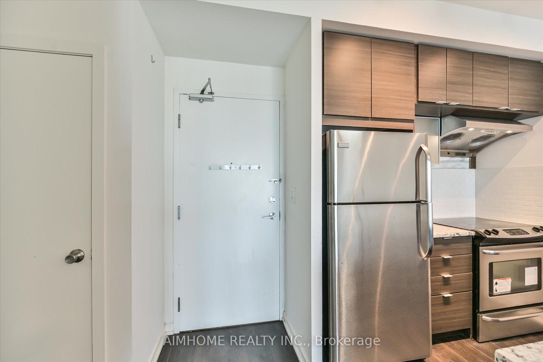 Photo 8 of Unit 1604, 62 Forest Manor Road, North York, Henry Farm — HOMEH