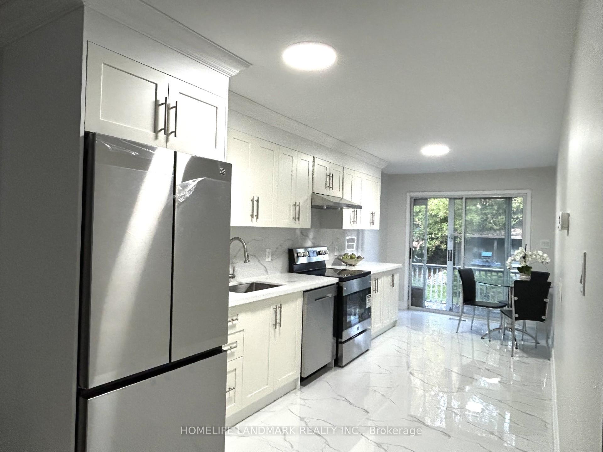 Photo 4 of Unit Upper, 53 Moray Avenue, Richmond Hill, Oak Ridges — HOMEH