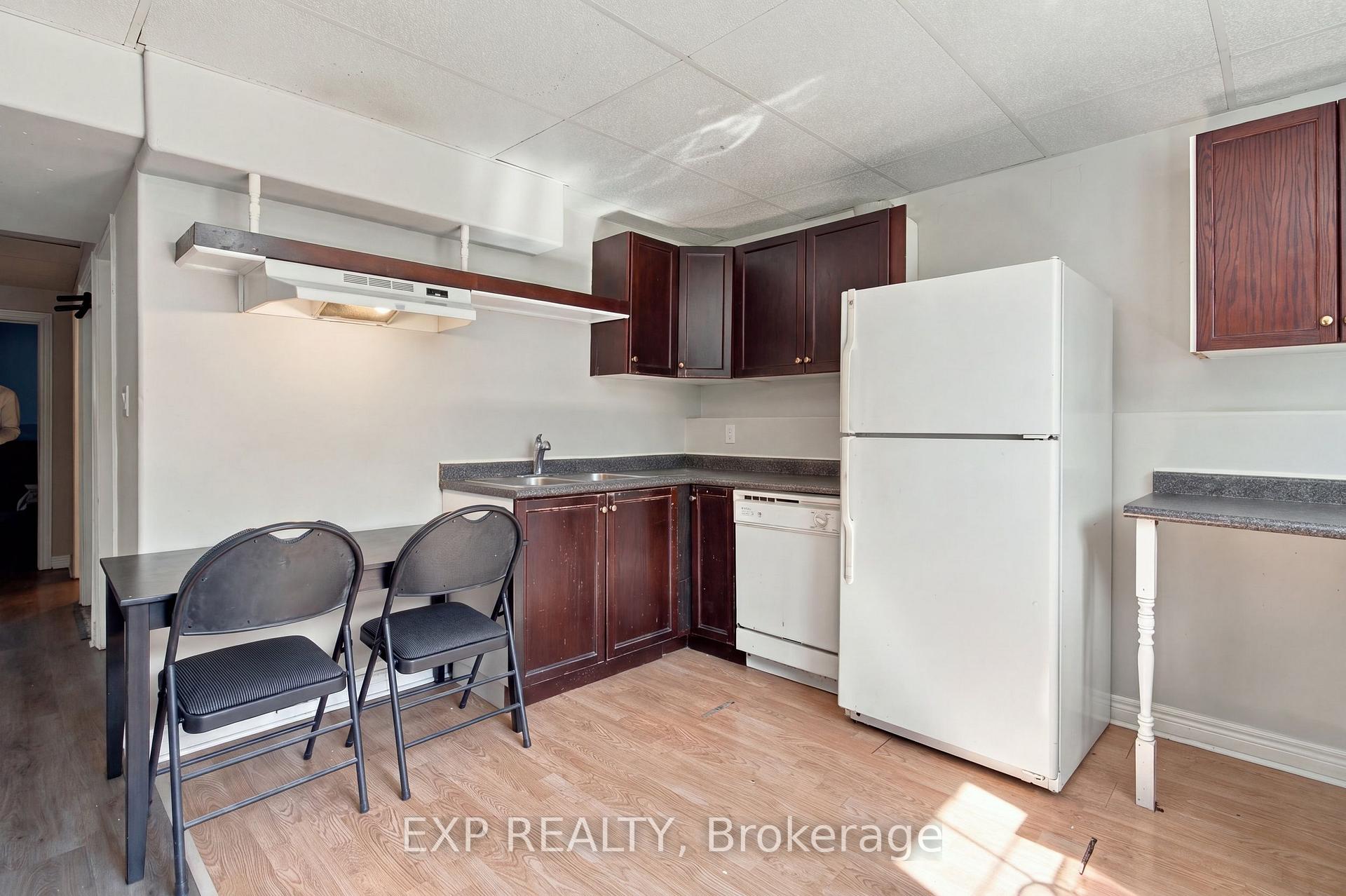 Photo 18 of 59 Parker Street, St. Catharines, Western Hill — HOMEH