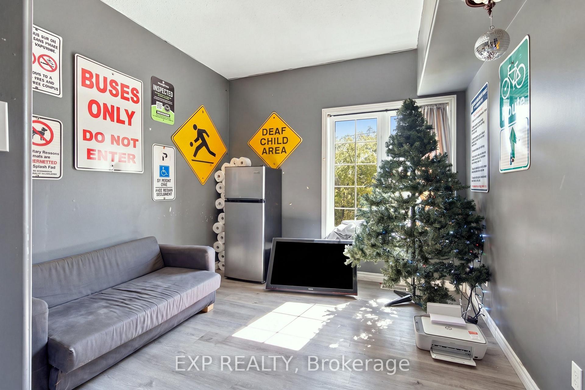 Photo 43 of 59 Parker Street, St. Catharines, Western Hill — HOMEH