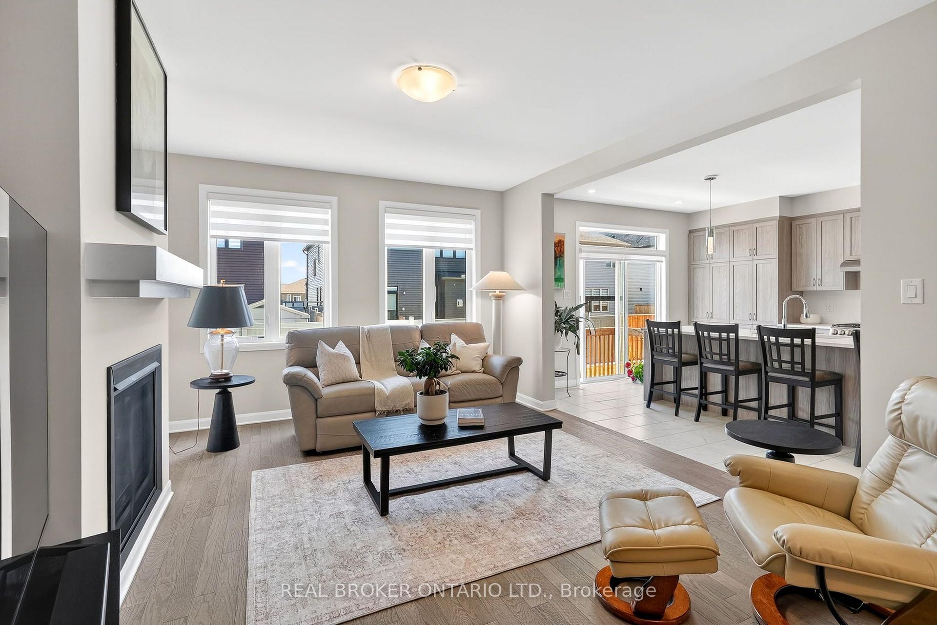 Photo 5 of 548 Anchor Circle, Ottawa, Mahogany Community — HOMEH