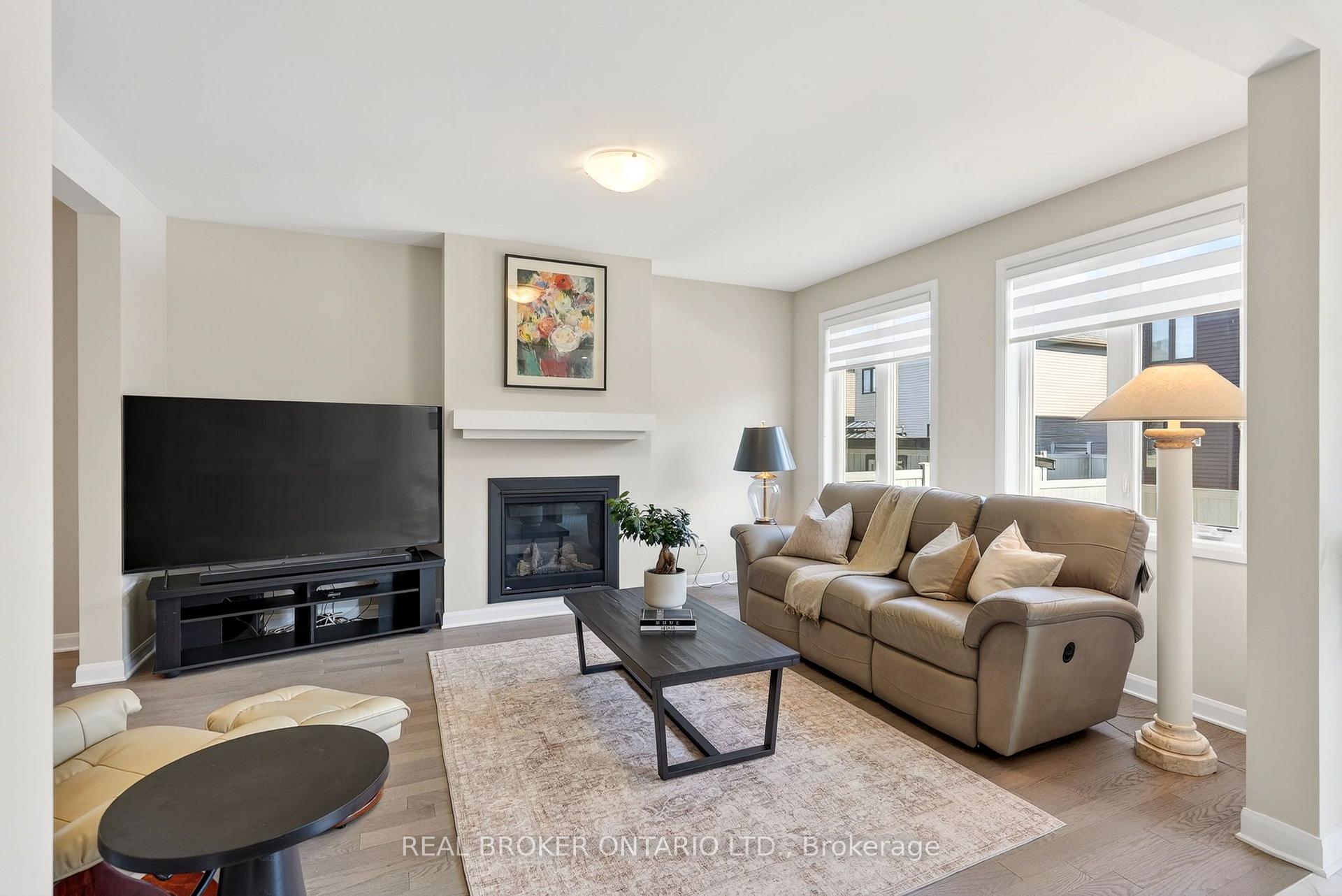 Photo 7 of 548 Anchor Circle, Ottawa, Mahogany Community — HOMEH