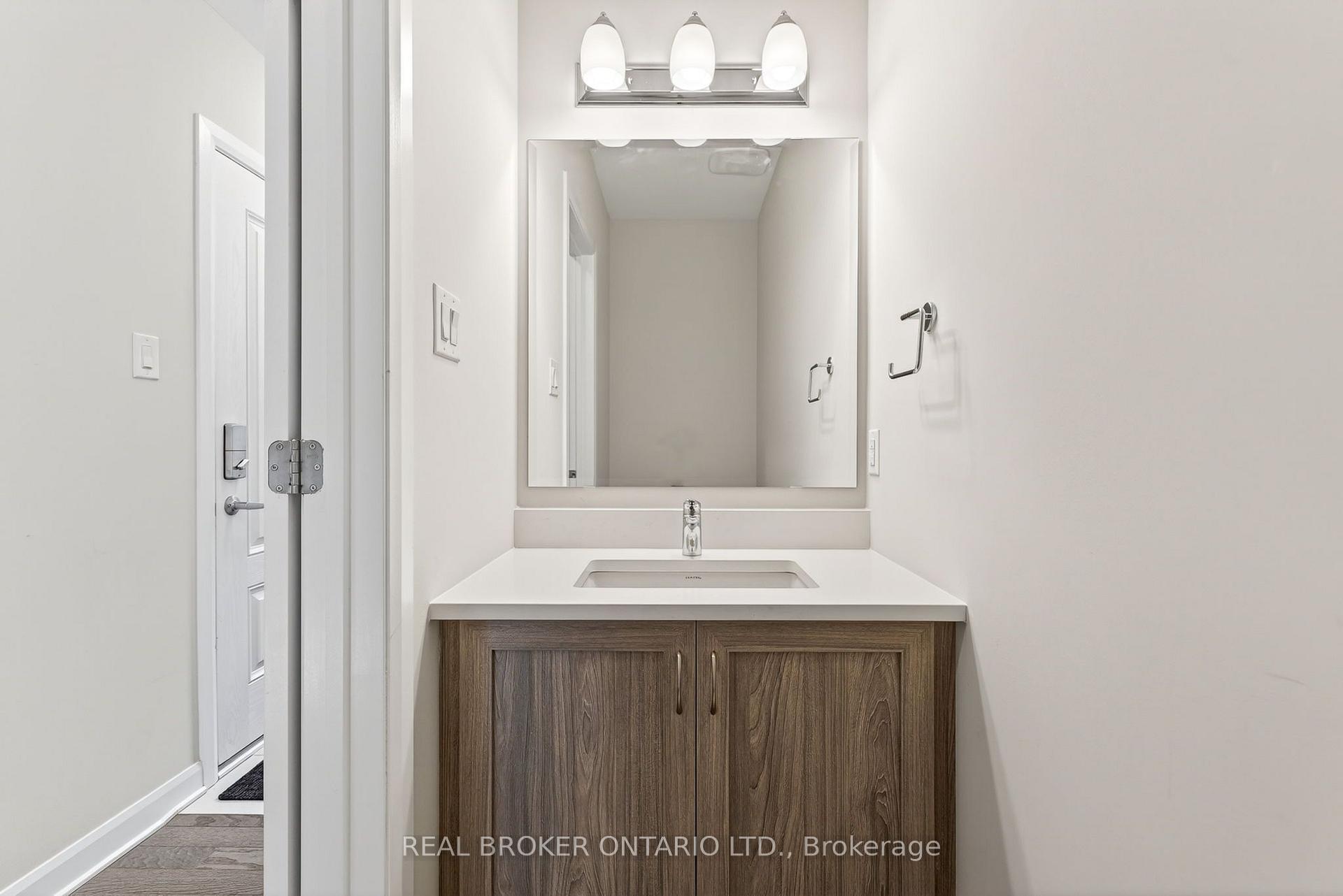 Photo 17 of 548 Anchor Circle, Ottawa, Mahogany Community — HOMEH