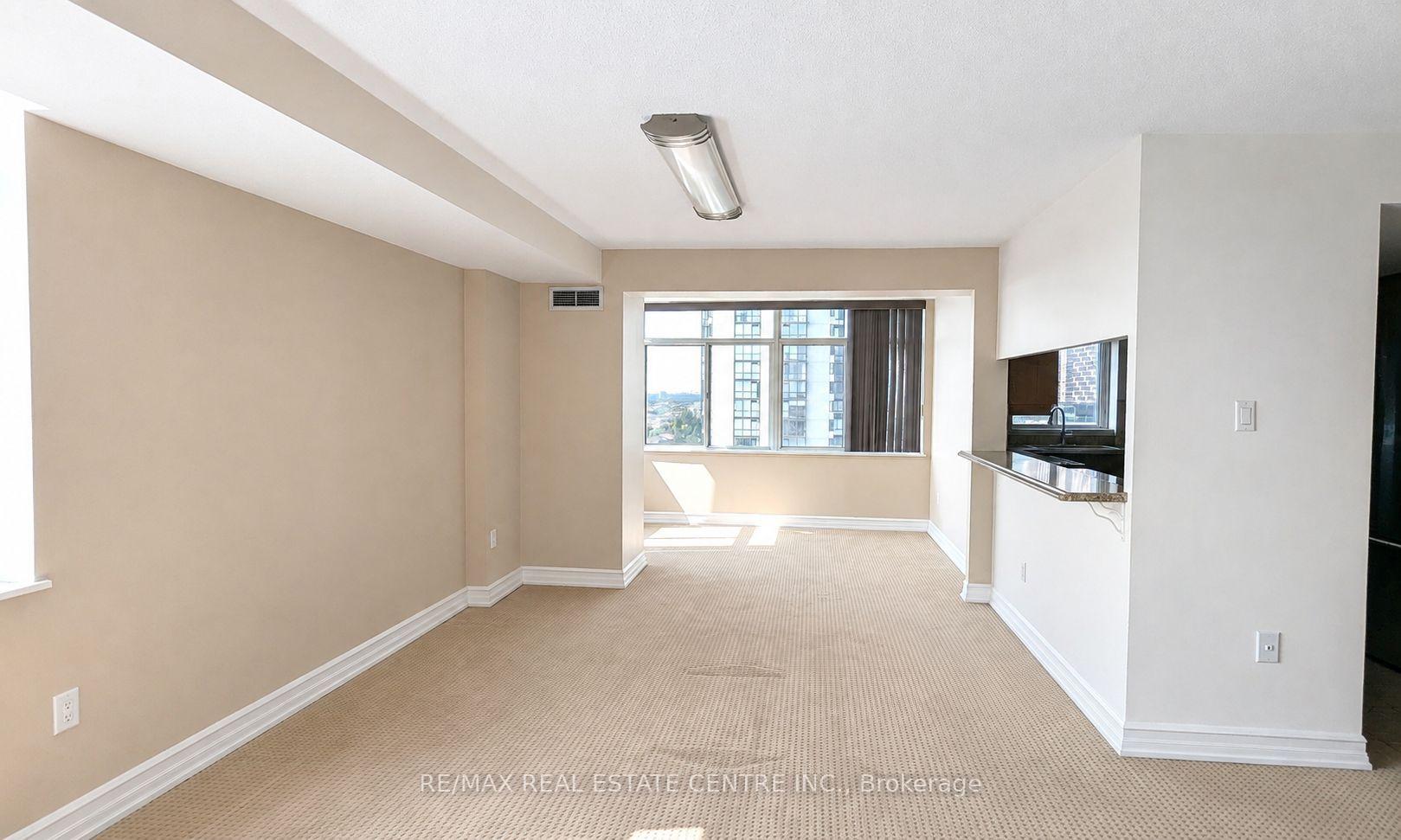 Photo 8 of Unit 1515, 300 Webb Drive, Mississauga, City Centre — HOMEH