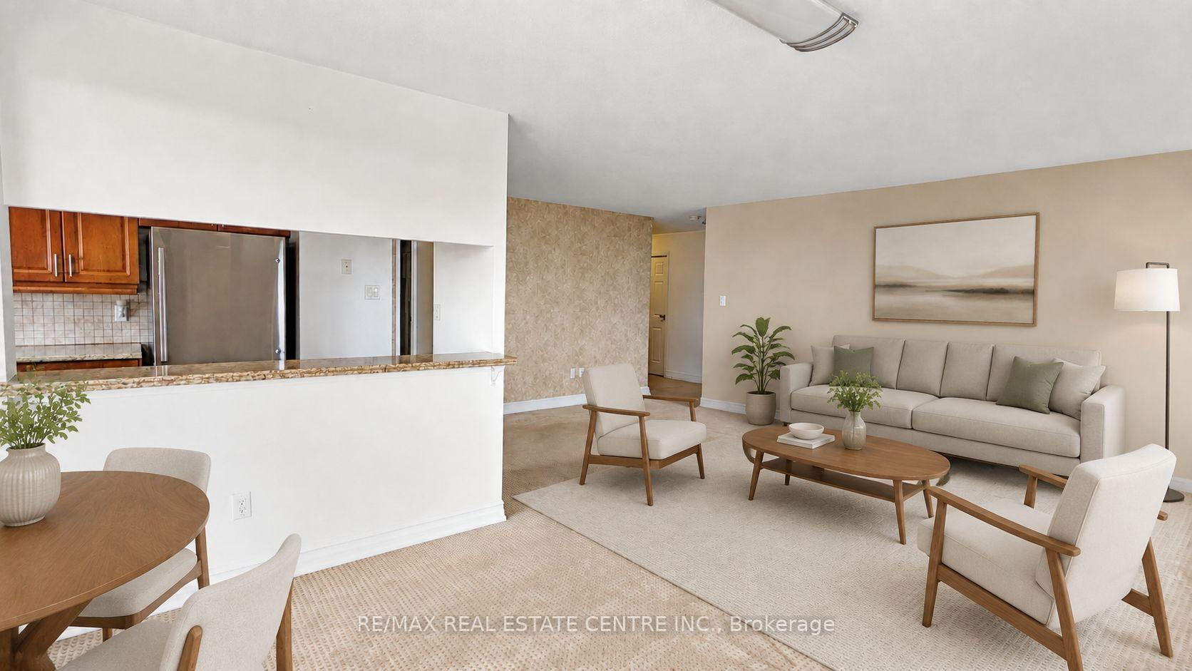 Photo 11 of Unit 1515, 300 Webb Drive, Mississauga, City Centre — HOMEH