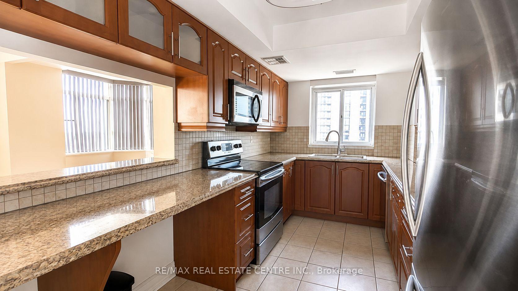 Photo 16 of Unit 1515, 300 Webb Drive, Mississauga, City Centre — HOMEH