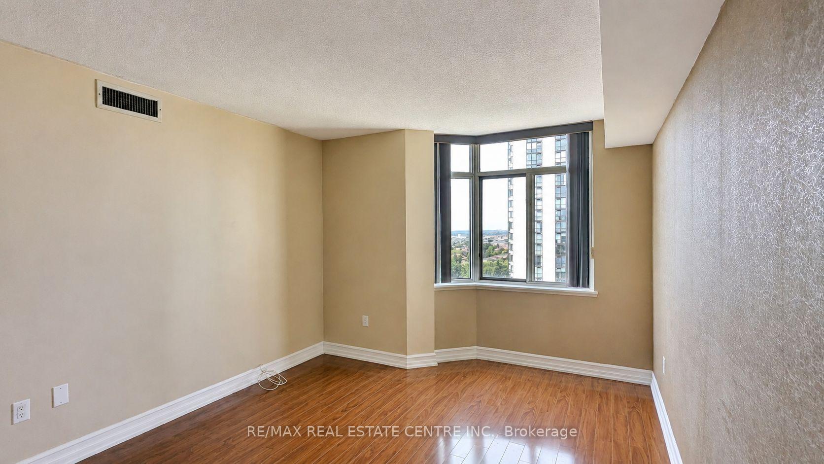 Photo 20 of Unit 1515, 300 Webb Drive, Mississauga, City Centre — HOMEH