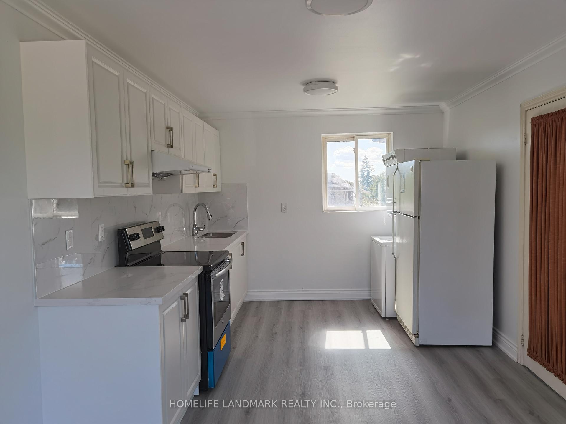 Photo 13 of 109 Brookside Road S, Richmond Hill, Westbrook — HOMEH