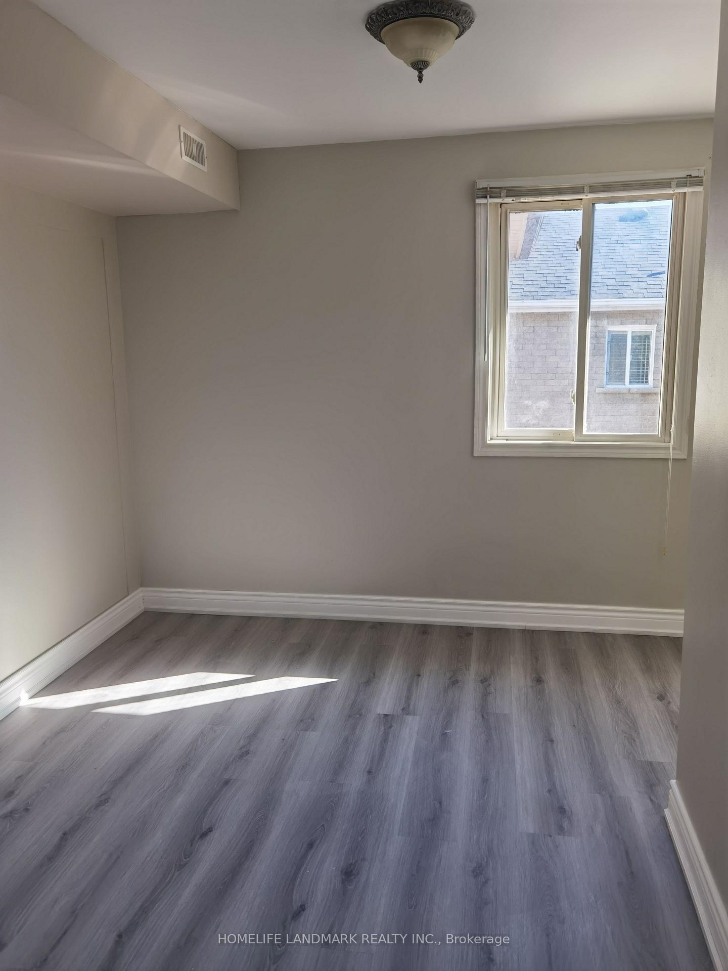 Photo 18 of 109 Brookside Road S, Richmond Hill, Westbrook — HOMEH