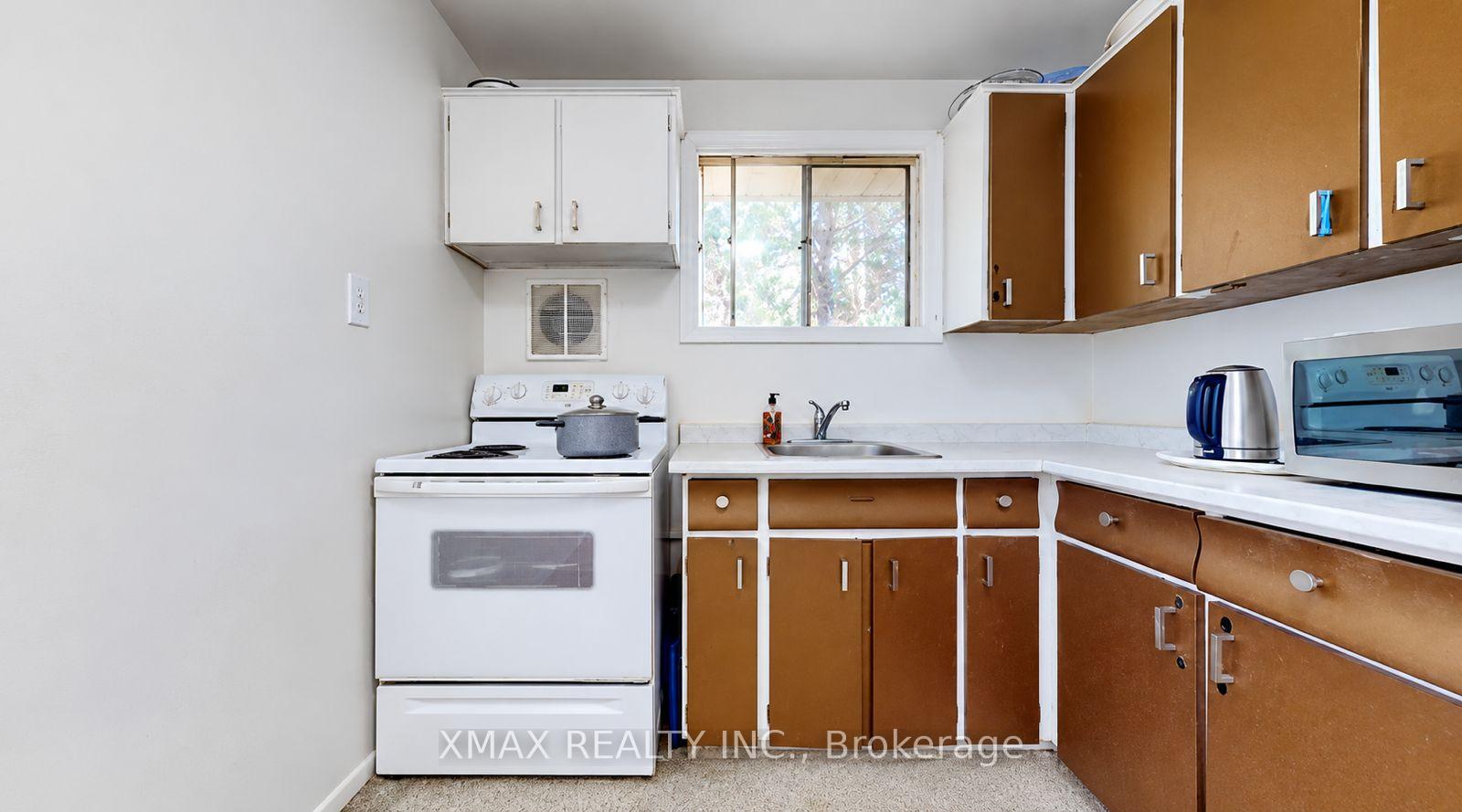 Photo 5 of Unit C, 10 Home Street, Guelph, Downtown — HOMEH