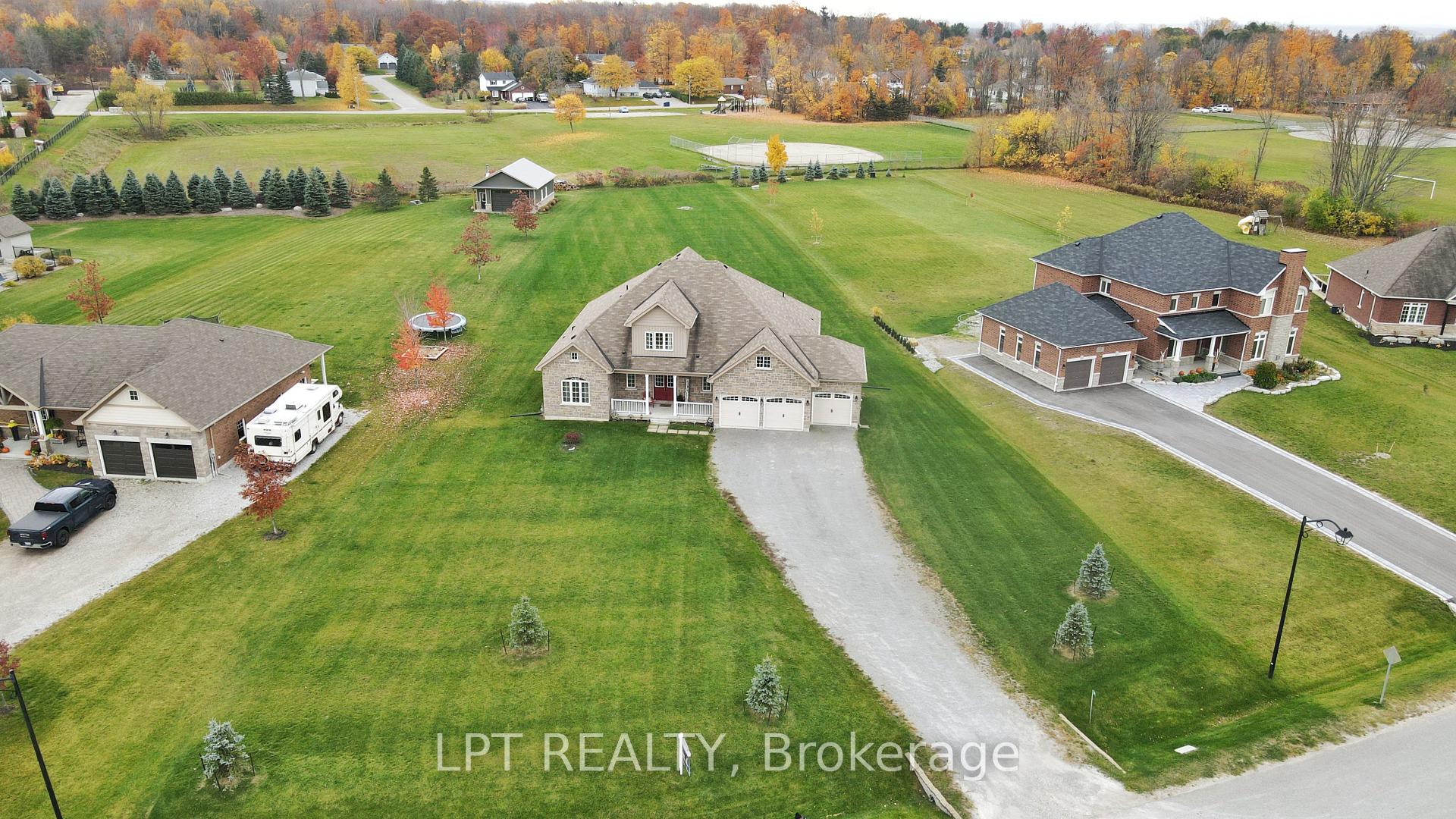 Photo 2 of 12 Plowright Road, Springwater, Minesing — HOMEH