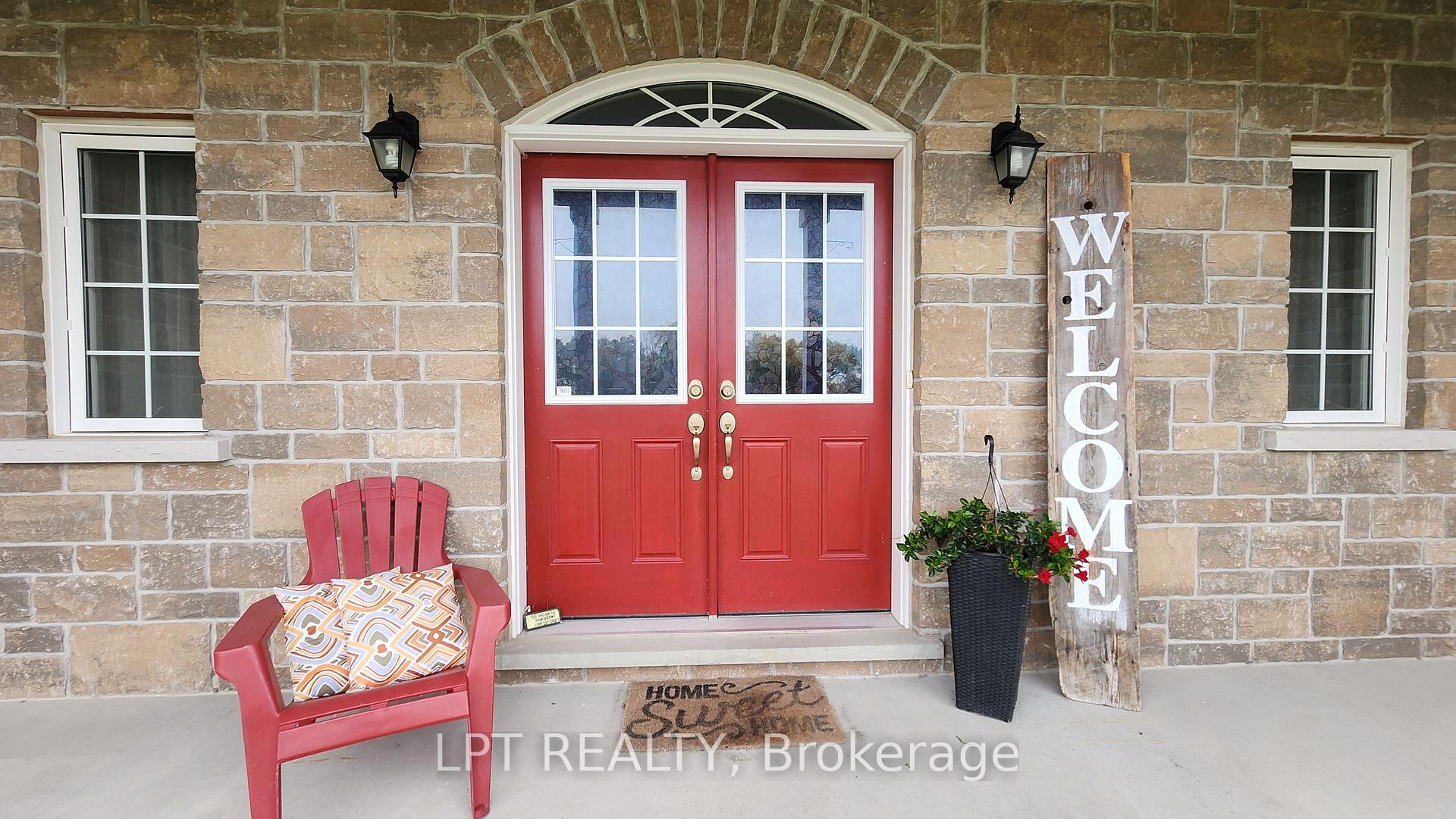 Photo 3 of 12 Plowright Road, Springwater, Minesing — HOMEH