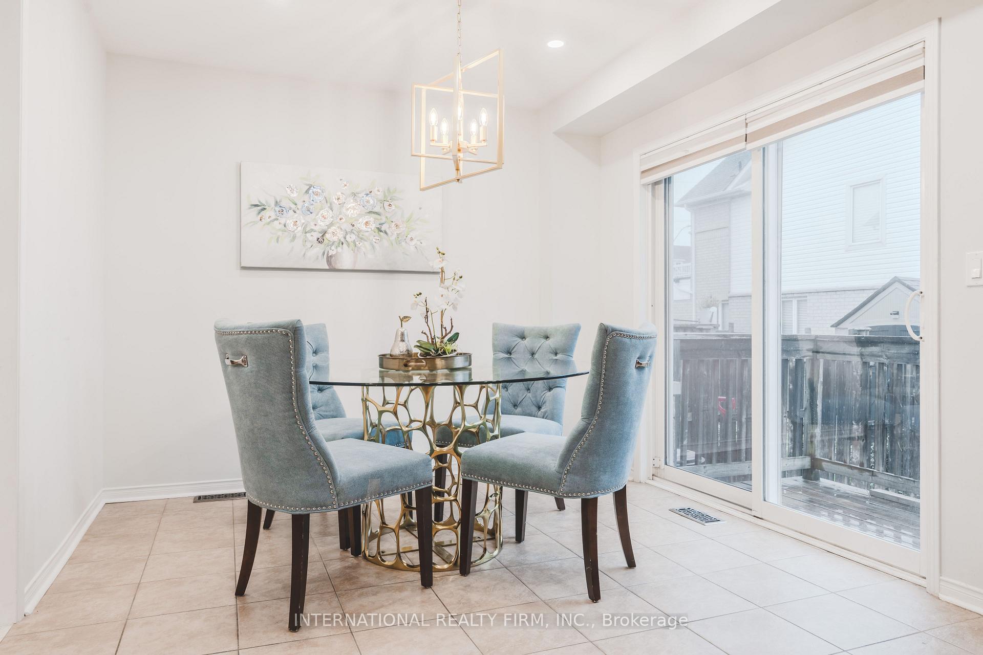 Photo 23 of 4881 Capri Crescent, Burlington, Alton — HOMEH