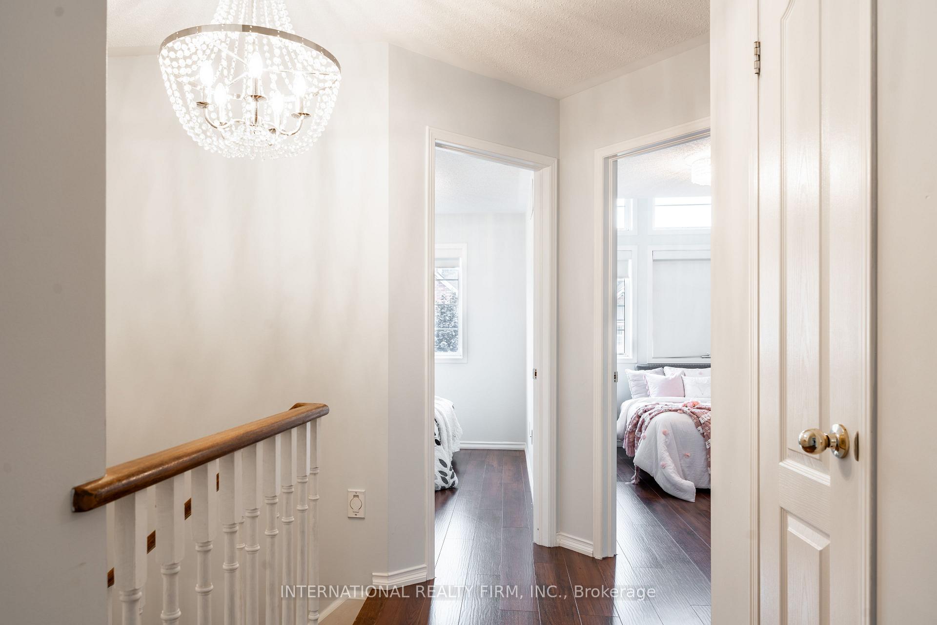 Photo 37 of 4881 Capri Crescent, Burlington, Alton — HOMEH