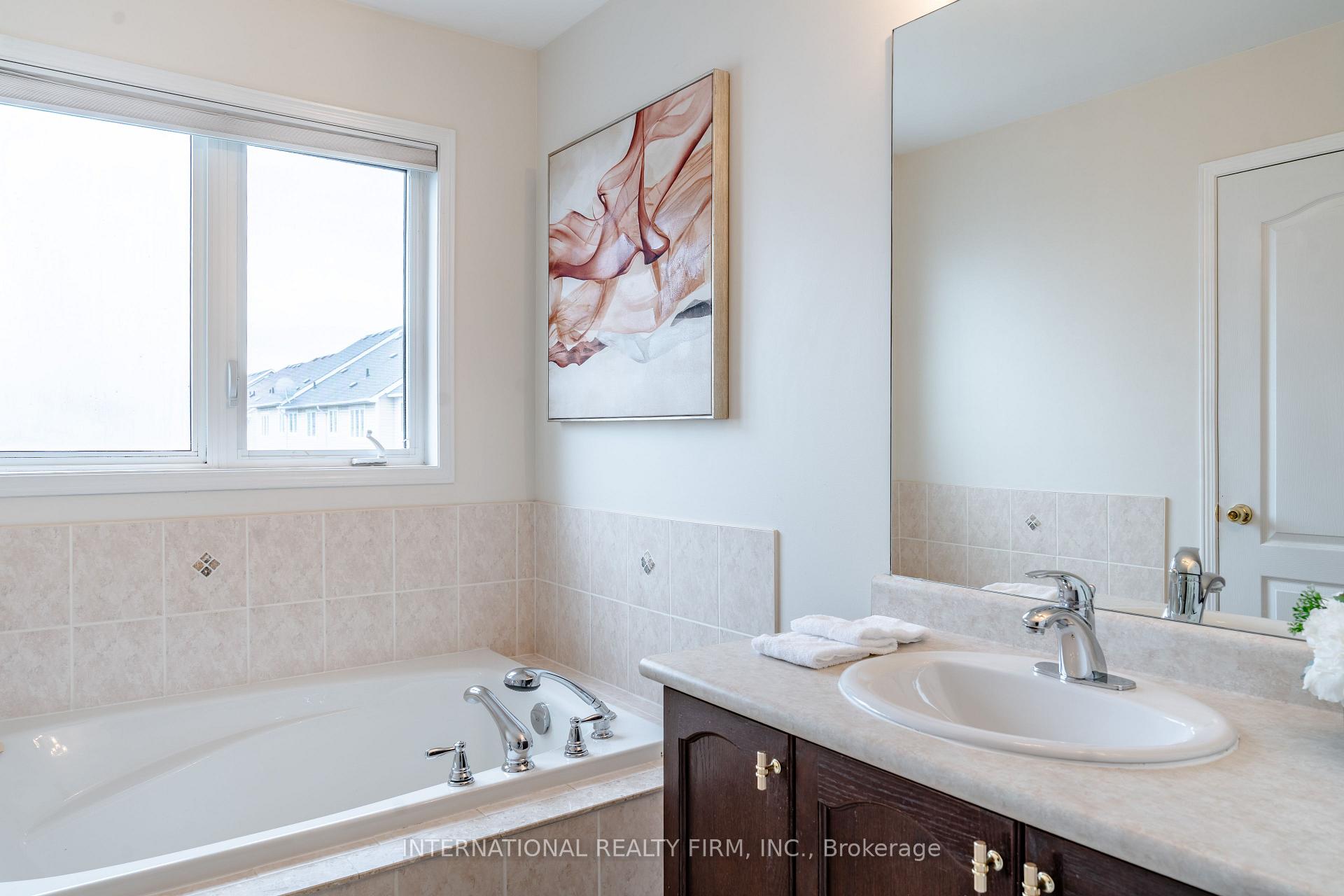 Photo 54 of 4881 Capri Crescent, Burlington, Alton — HOMEH